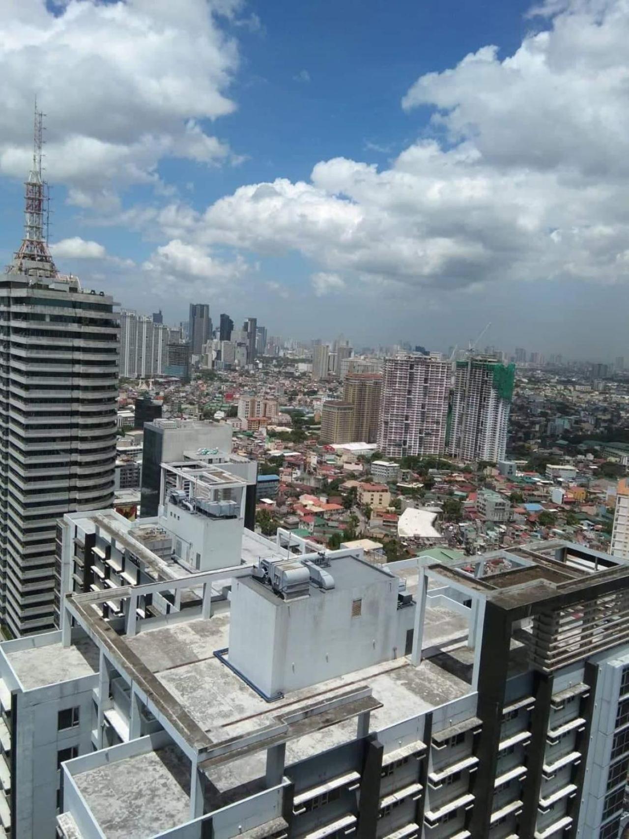 The ICONIC: Comfortable living by Awsom Phil view 4