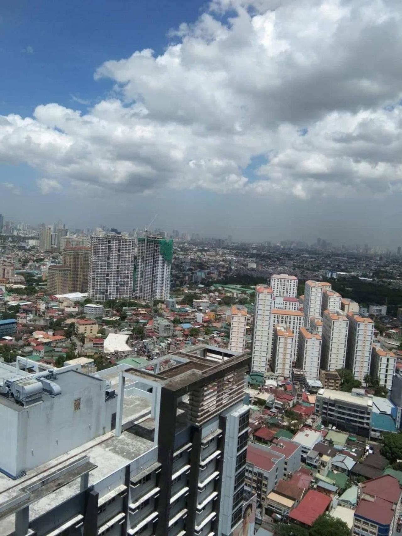 The ICONIC: Comfortable living by Awsom Phil view 5