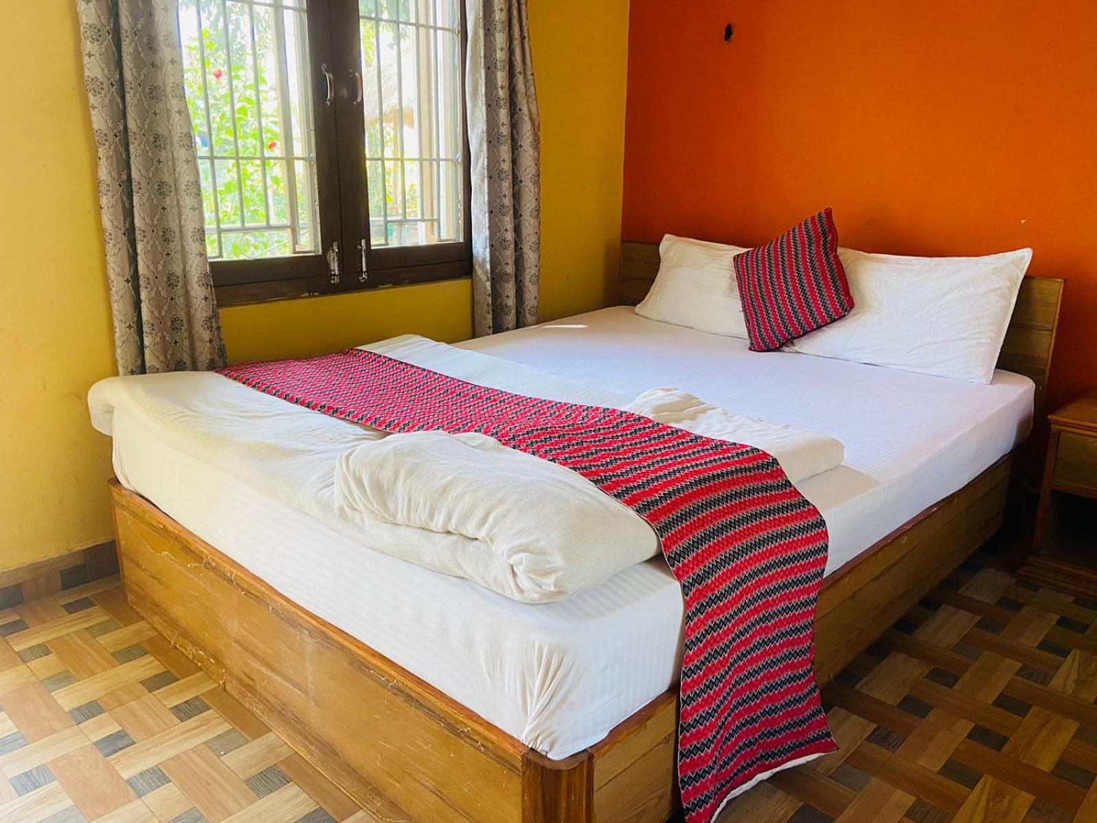 Gharbas Homestay Sauraha, Chitwan view 5