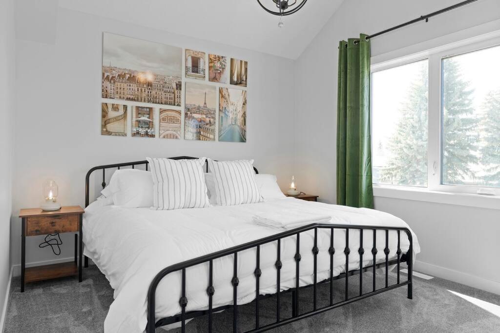 Modern Luxury Home - King Bed•Arcade•WEM•A/C
