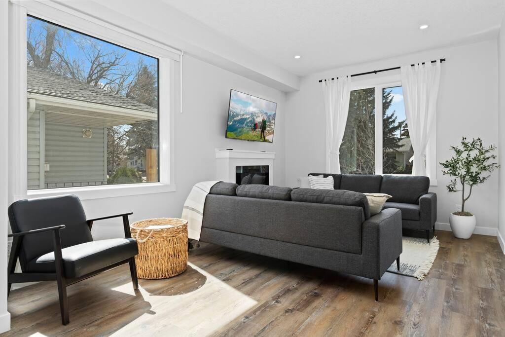 Modern Luxury Home - King Bed•Arcade•WEM•A/C