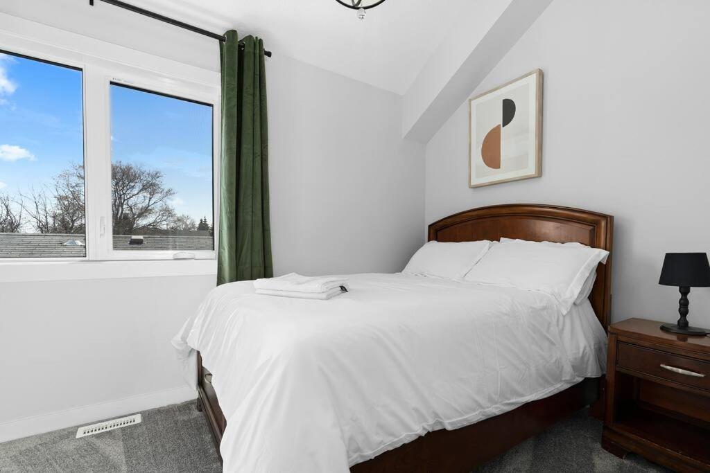 Modern Luxury Home - King Bed•Arcade•WEM•A/C