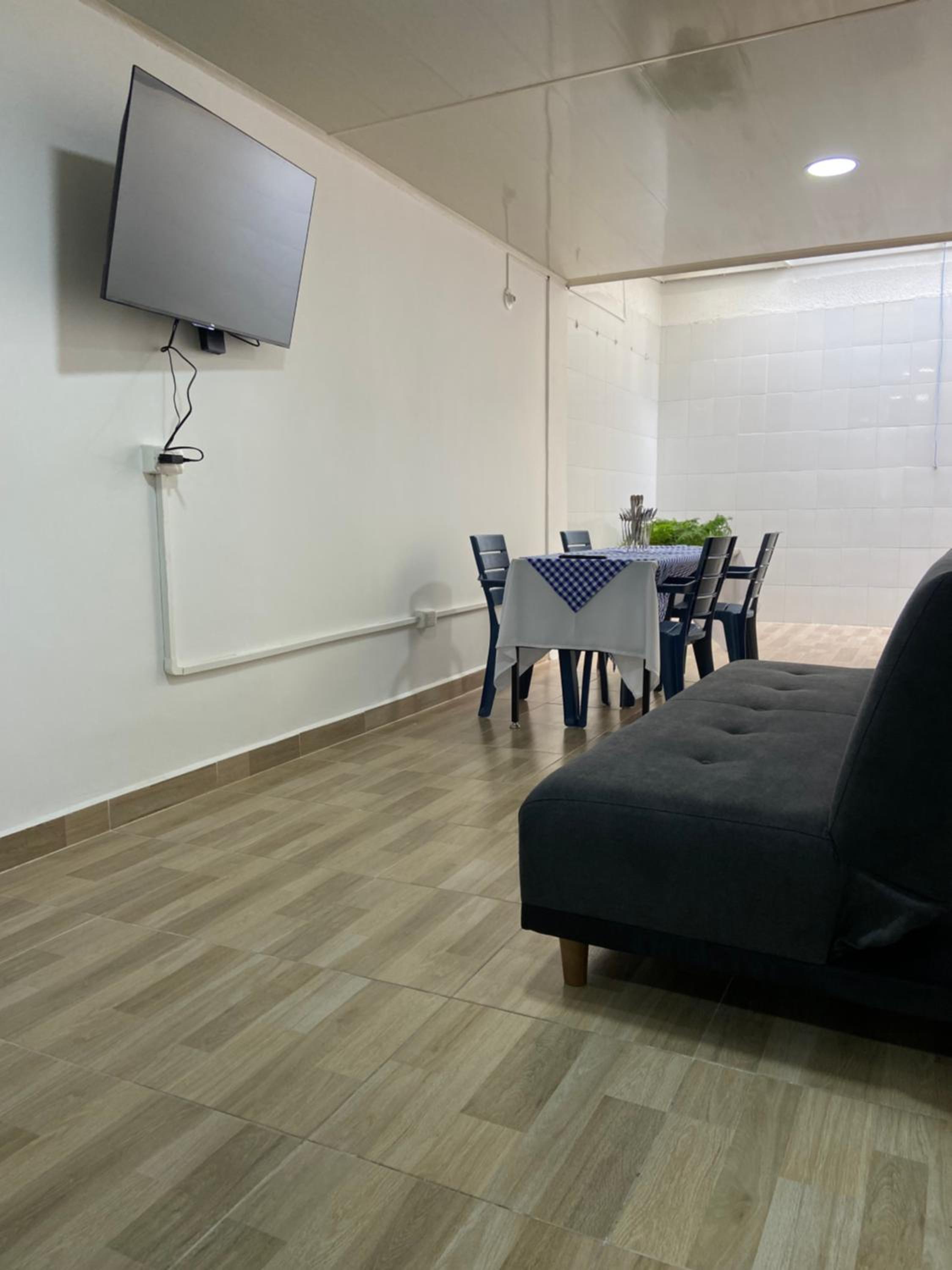 Apartamento bien ubicado