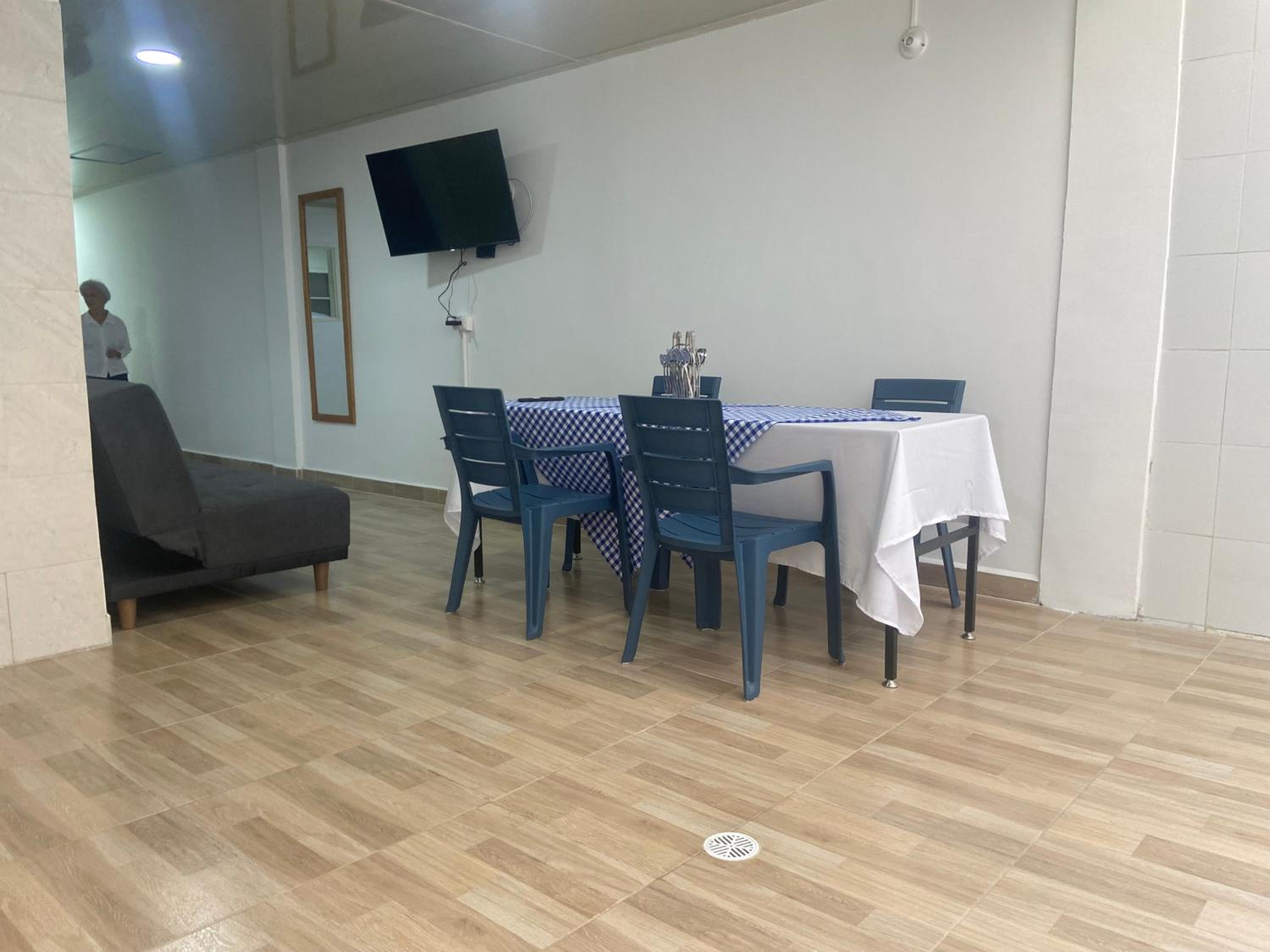 Apartamento bien ubicado