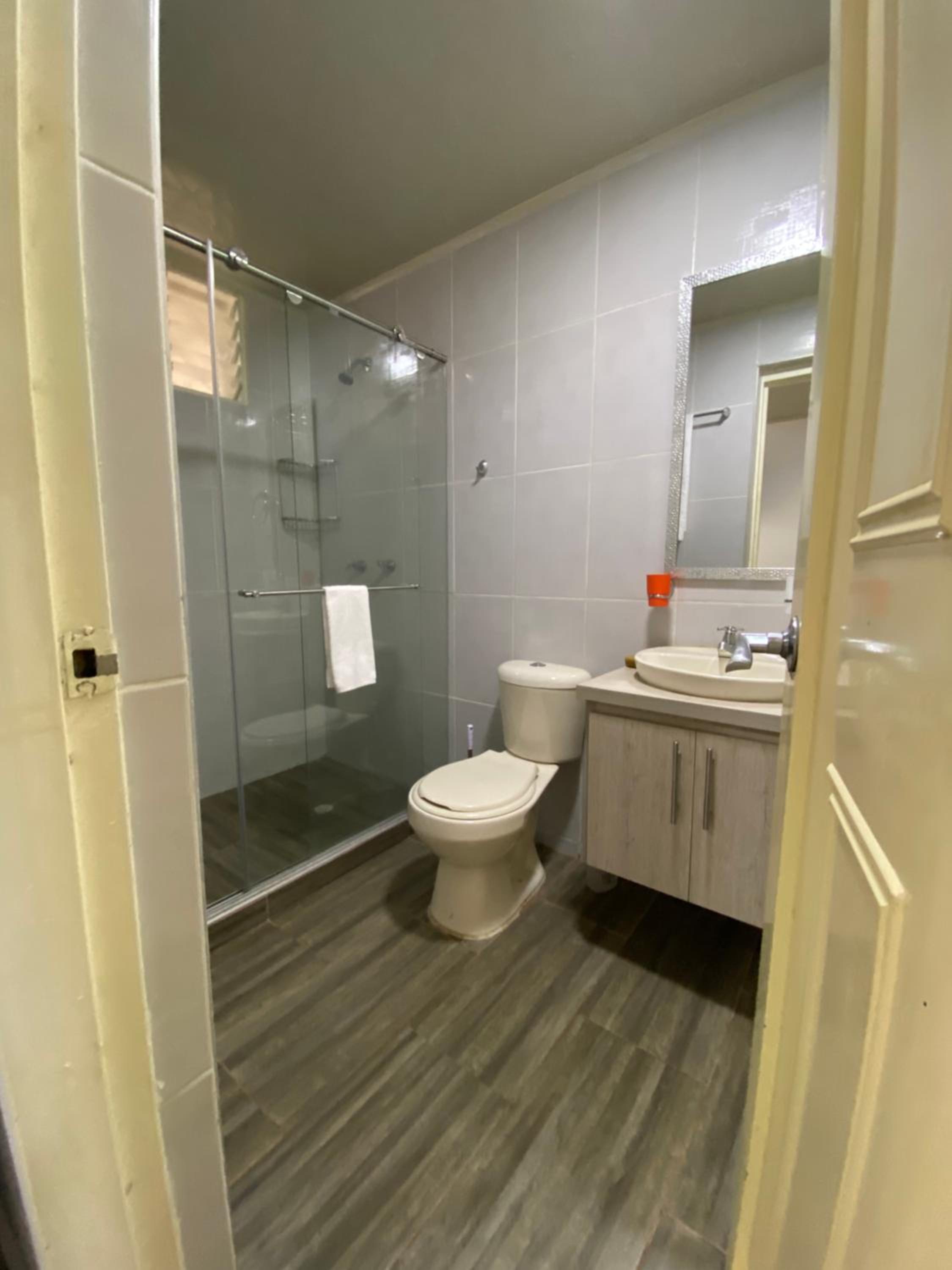 Apartamento bien ubicado