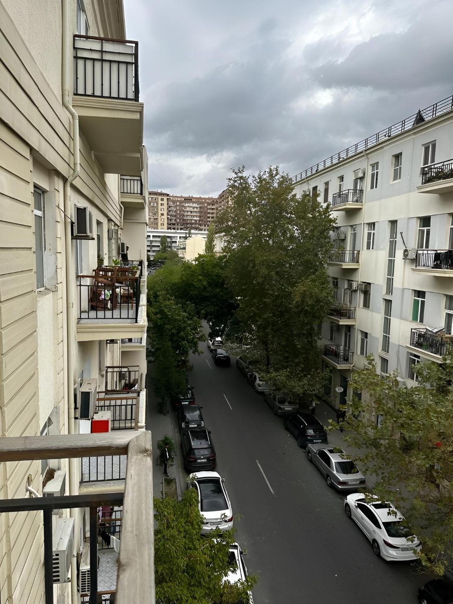 NIZAMI Street flat