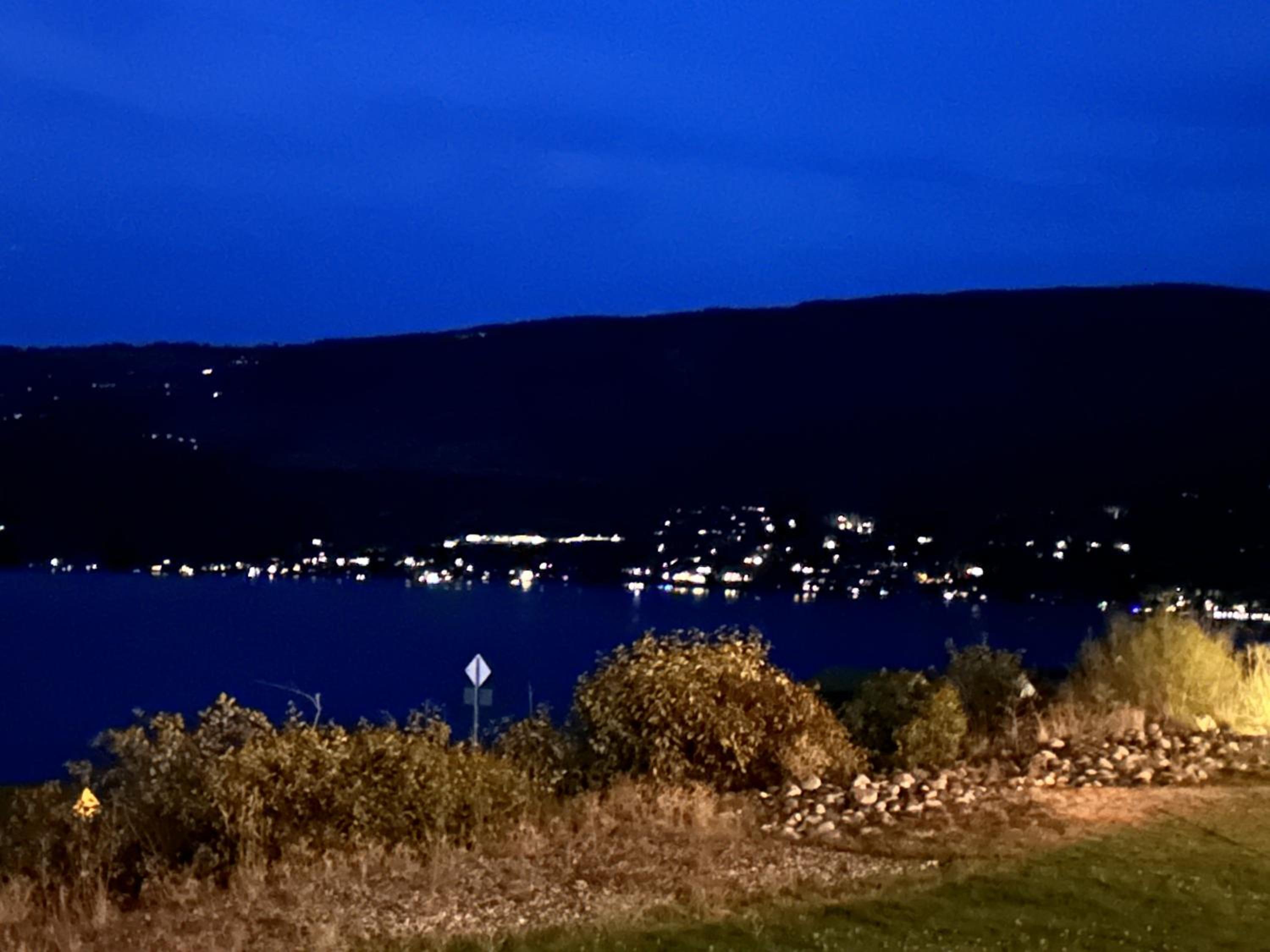 Kelowna Vacations - Exceptional Cozy Cottage with Incredible View! - Property Image 9