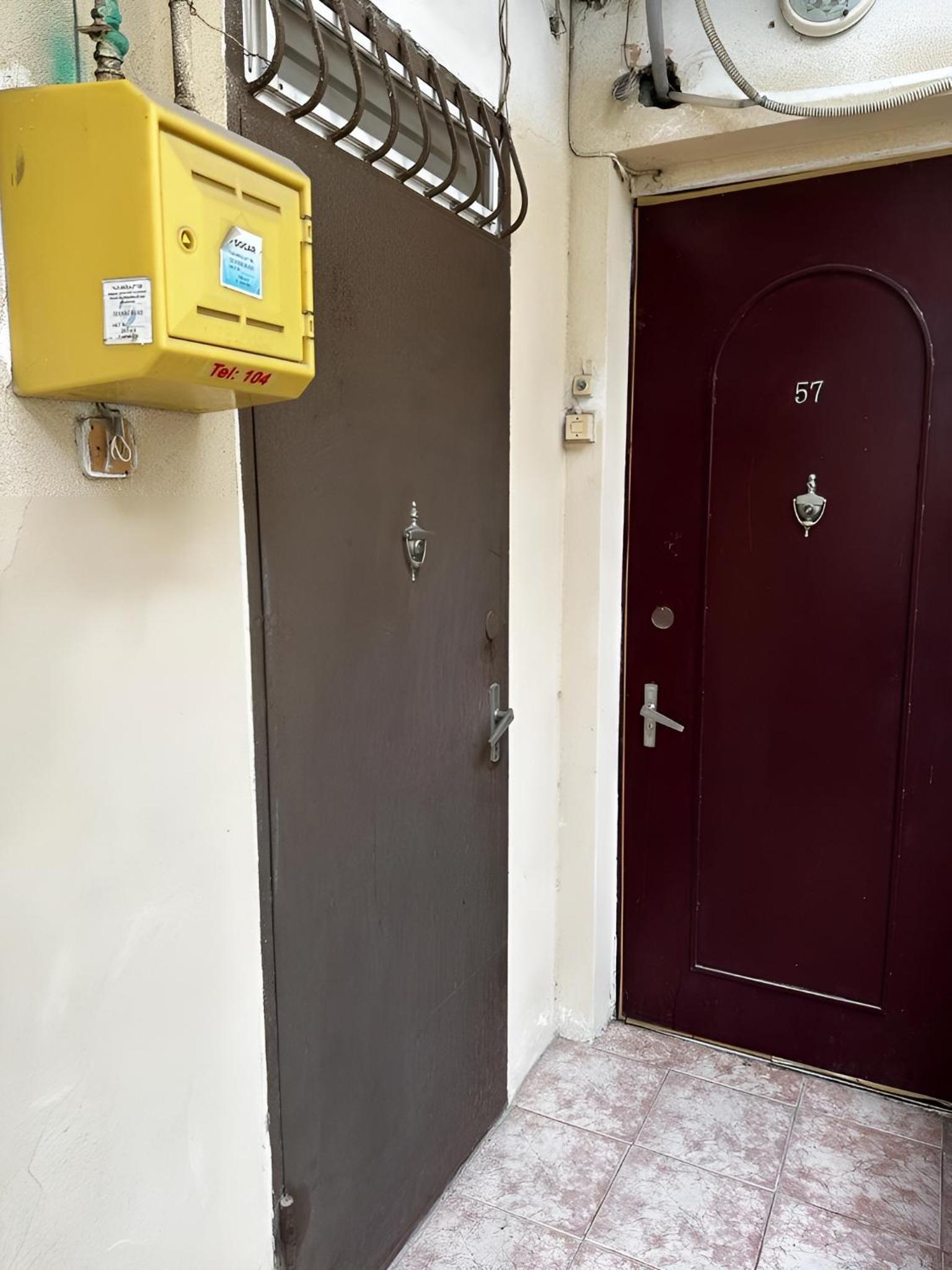 NIZAMI Street flat