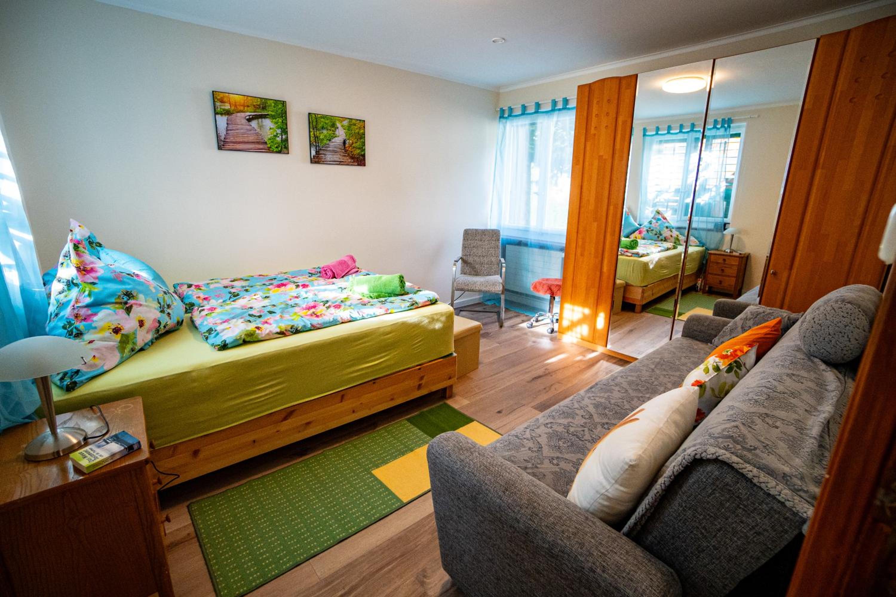 Gemütliche Wohnung mit Terasse und Feuerstelle