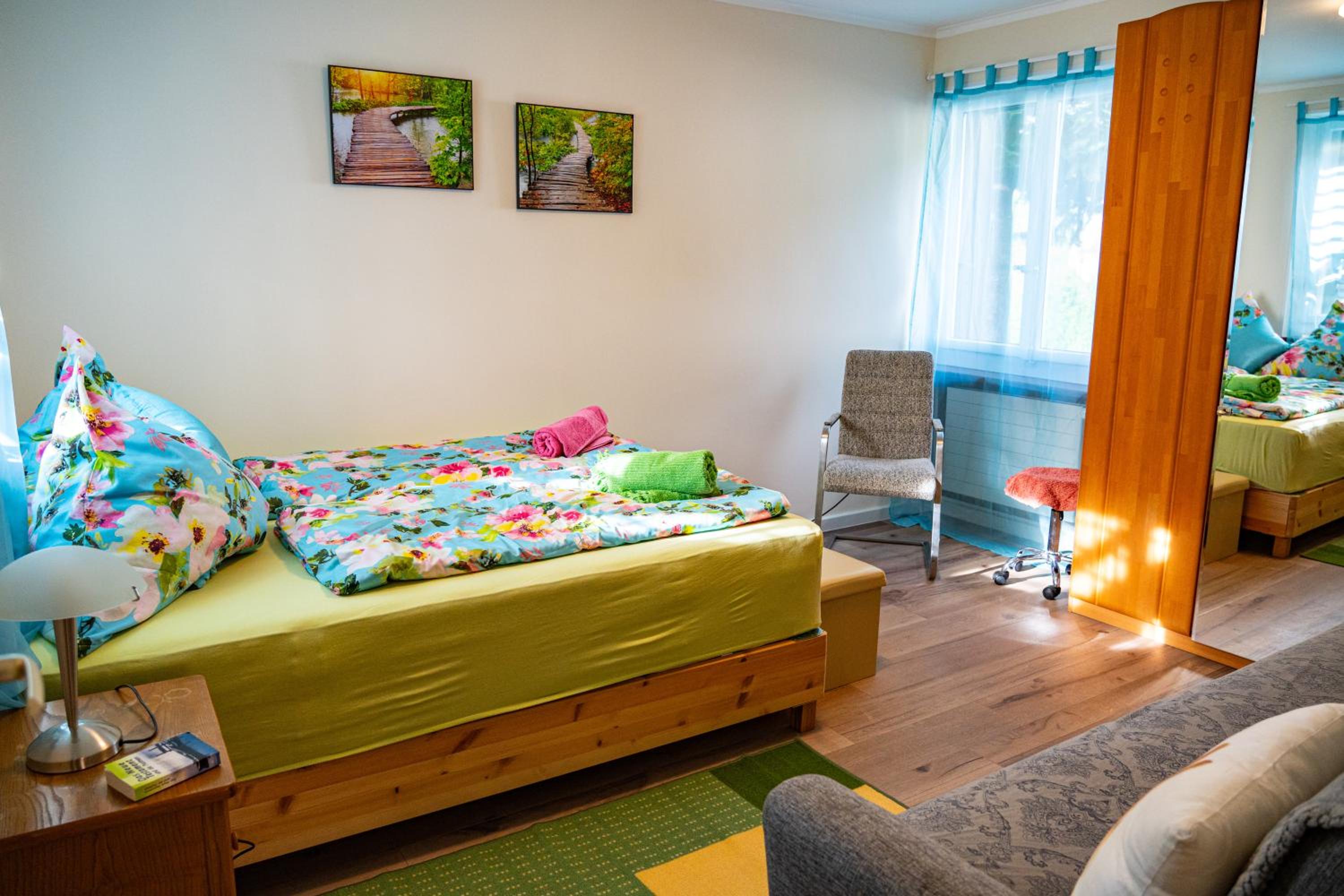 Gemütliche Wohnung mit Terasse und Feuerstelle