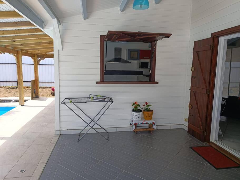 Une villa avec piscine privée view 4