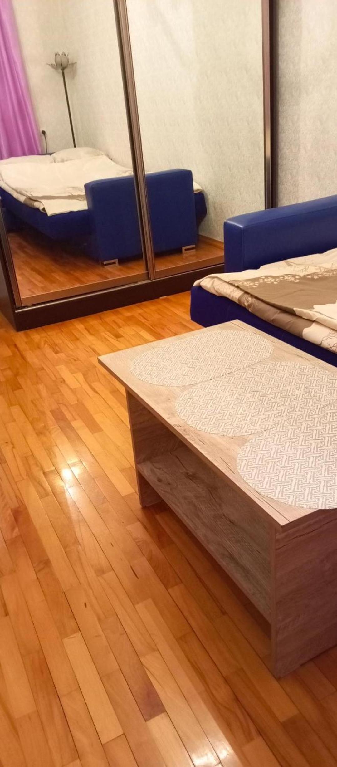 NIZAMI Street flat