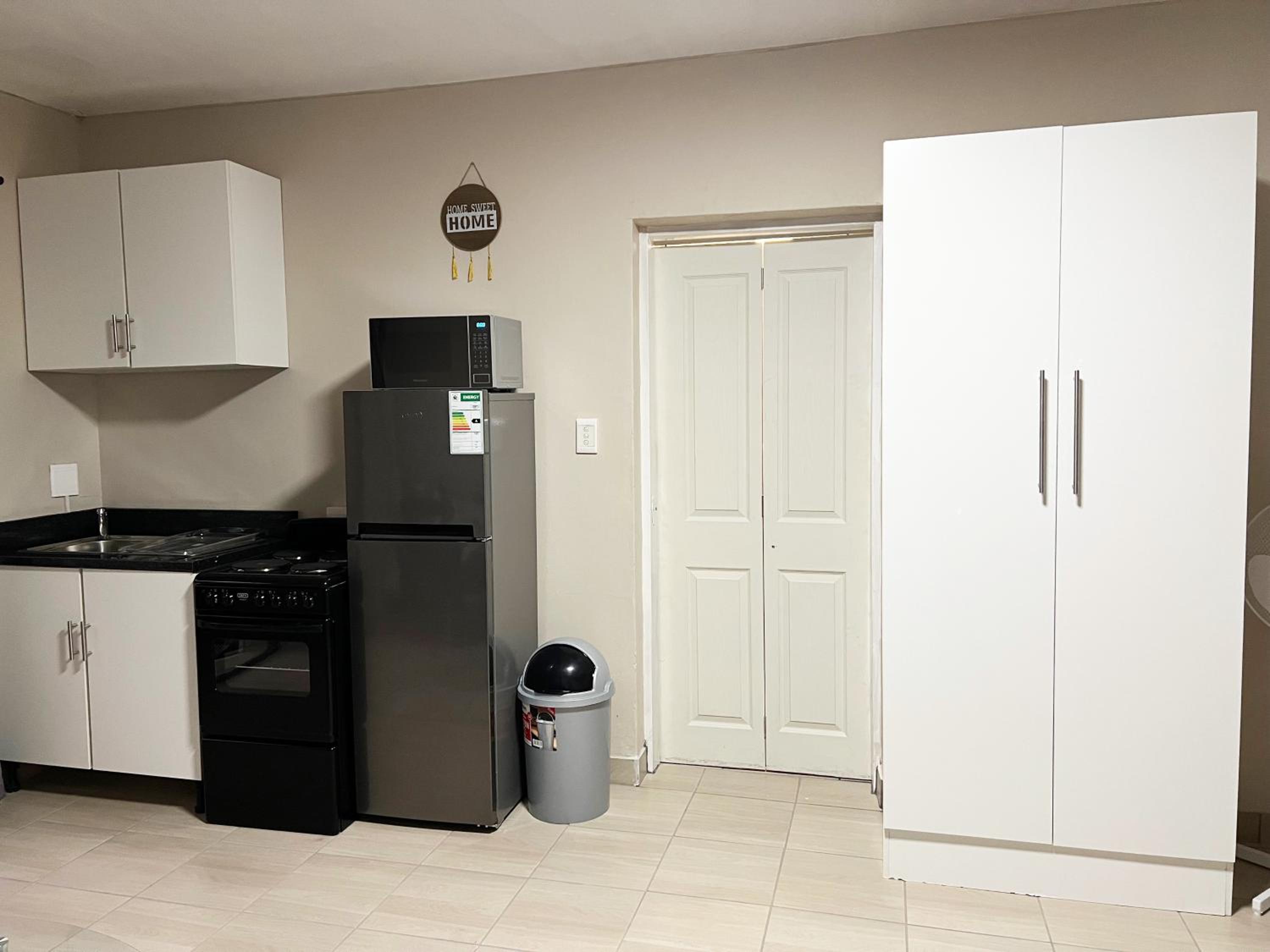 Smart studio in a quiet area with no load shedding view 5