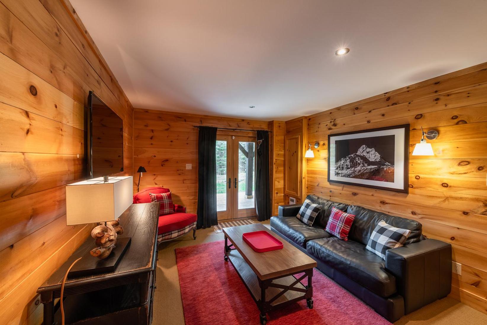 Cote Nord Tremblant Chalet Boréal