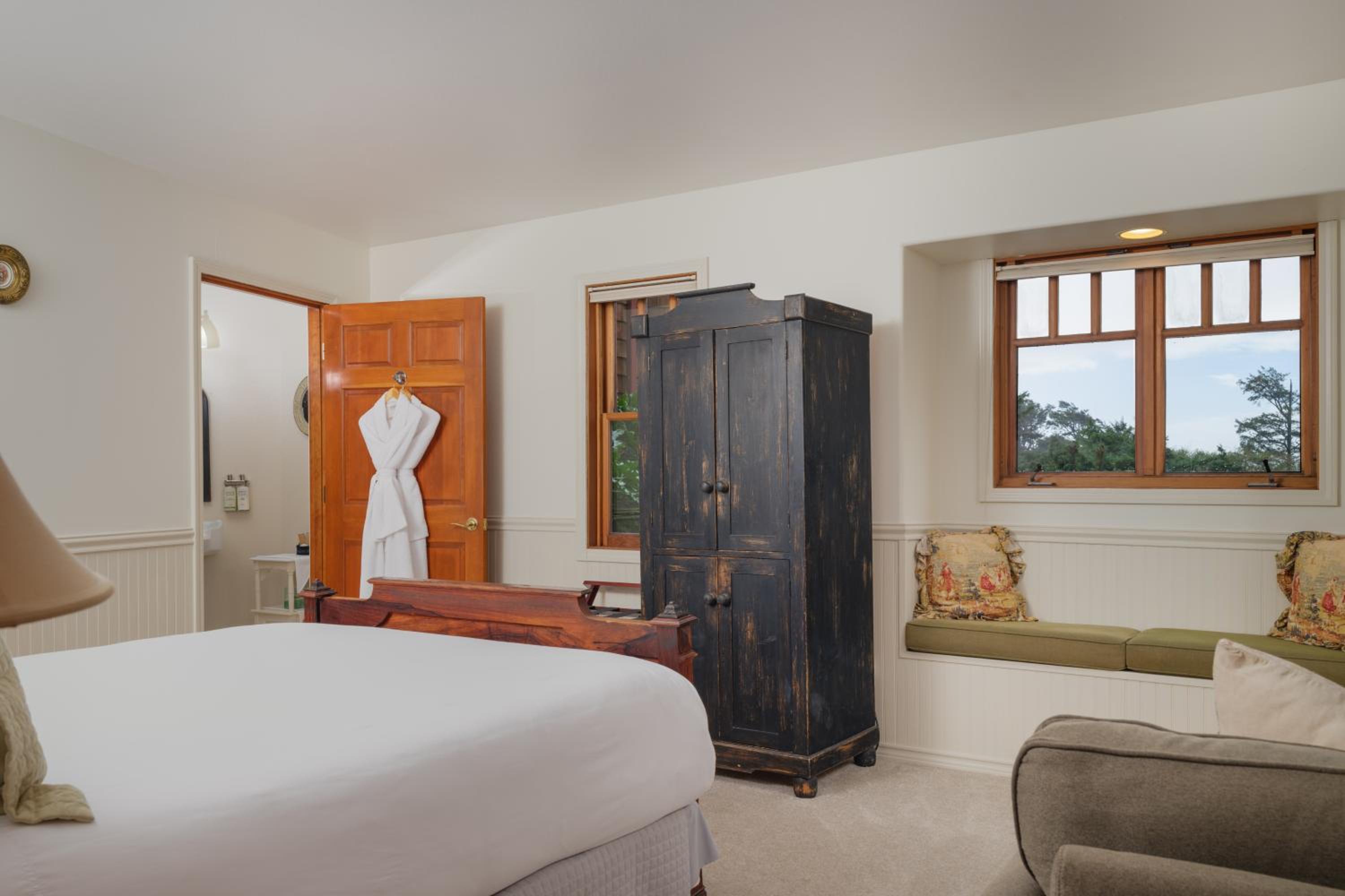 Arch Cape Inn and Retreat