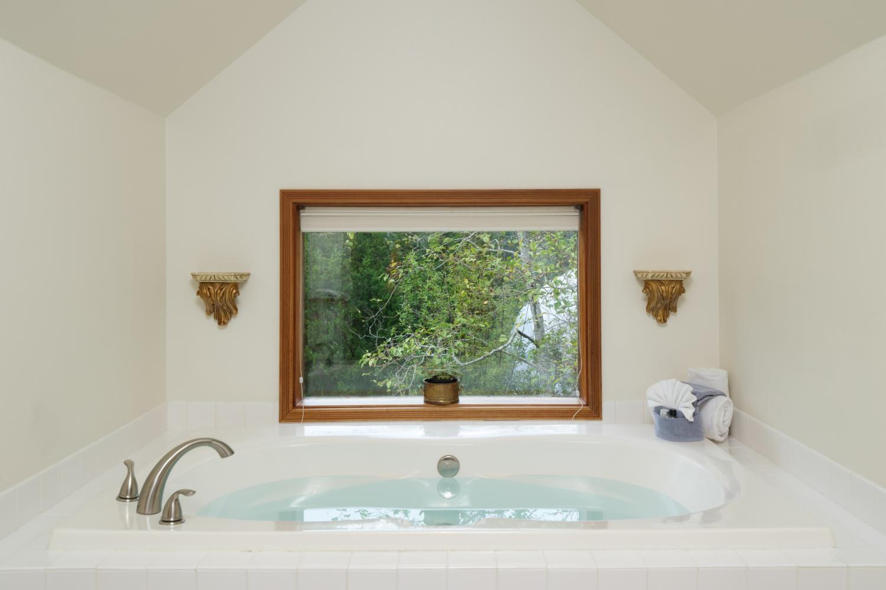 Arch Cape Inn and Retreat