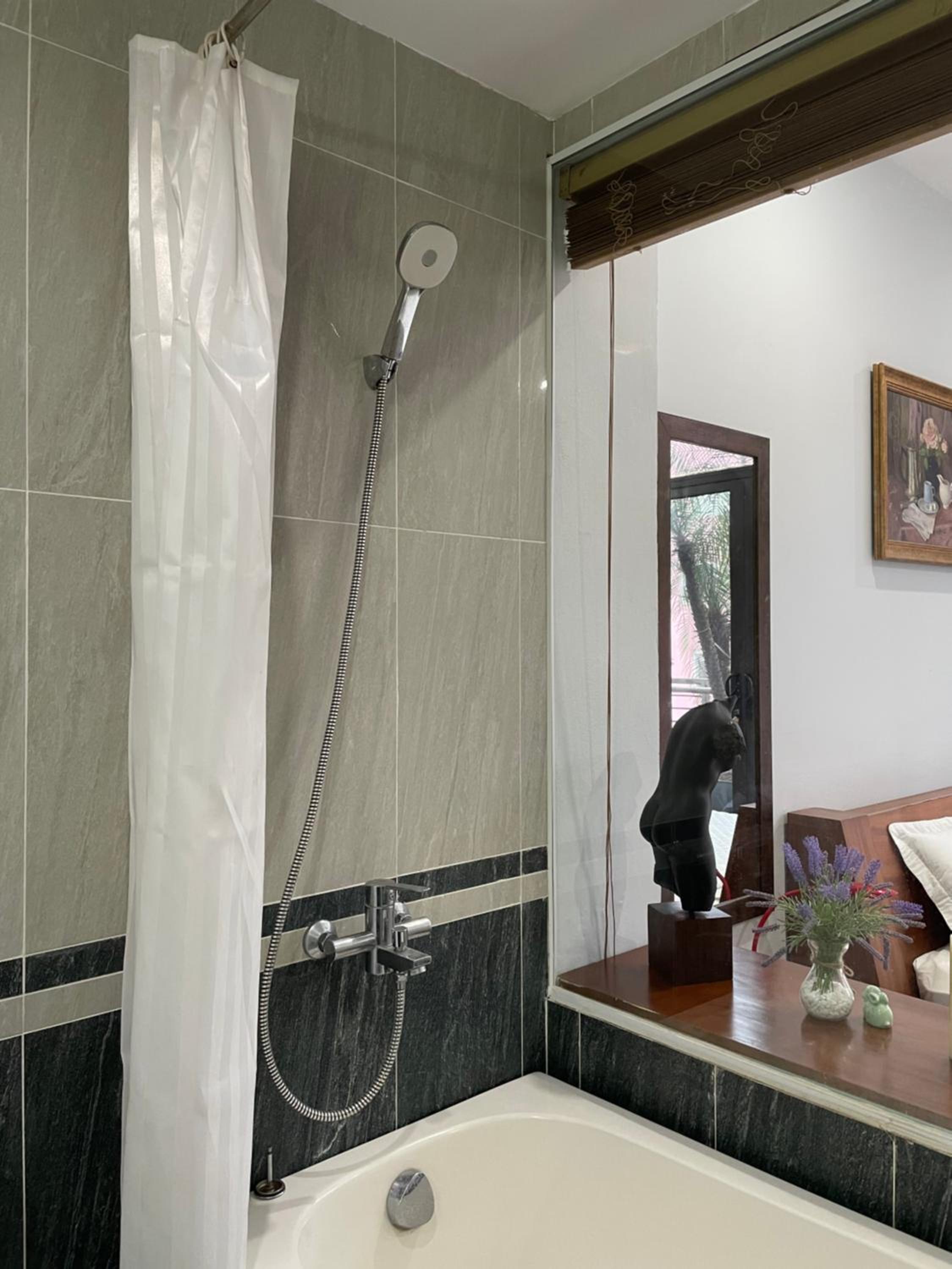 May Residence-800m from Opera House