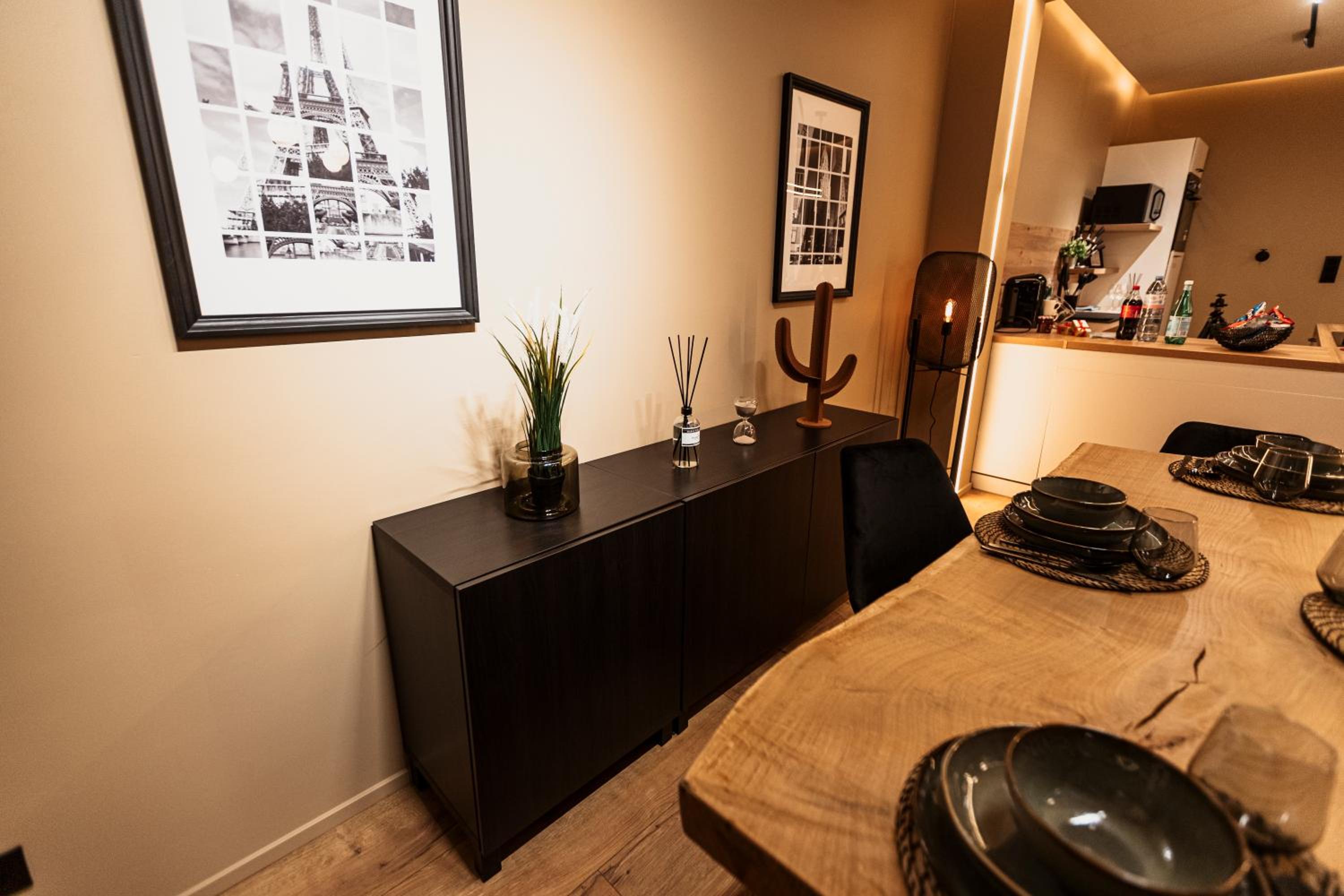 Golden Dove Luxury Apartment