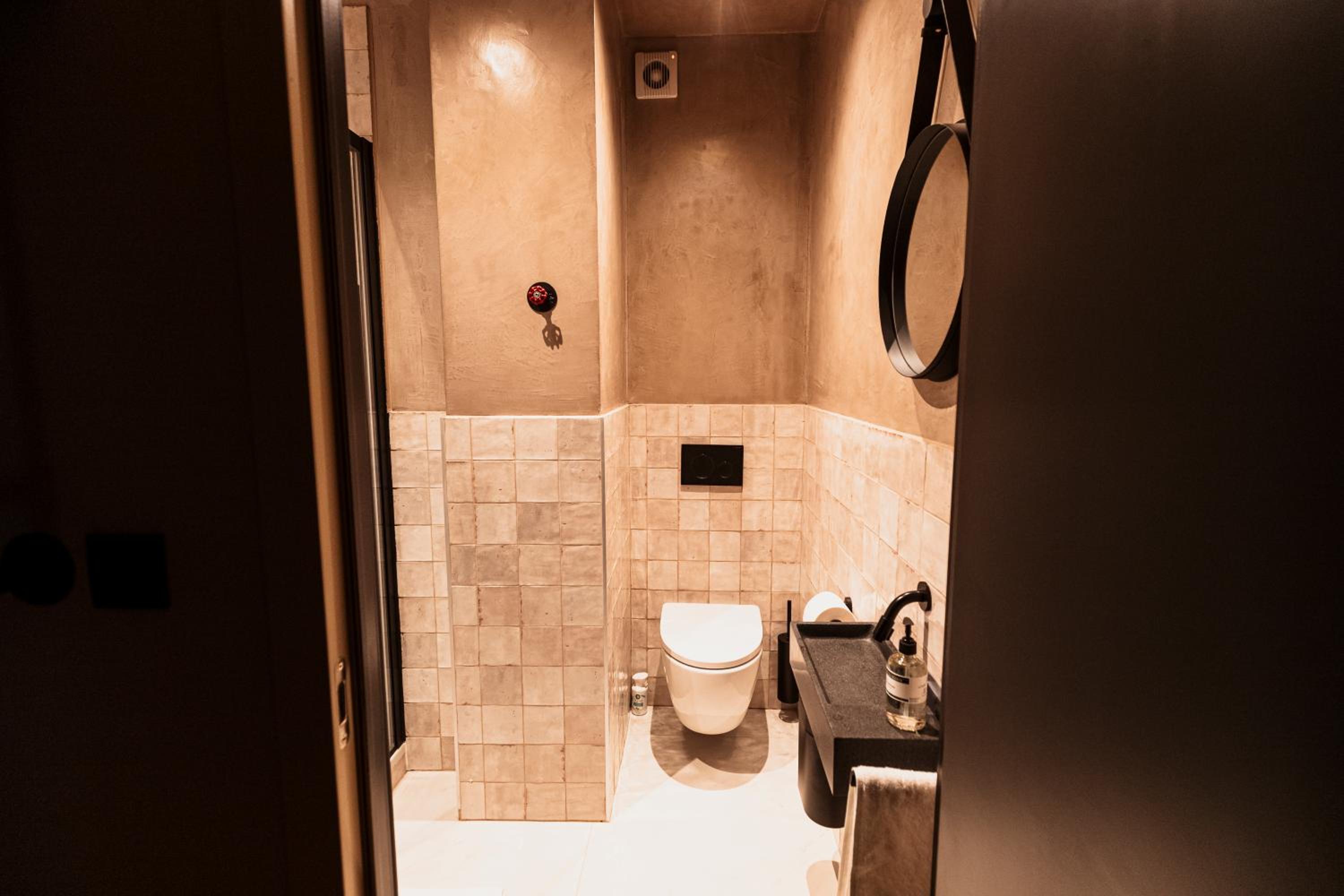 Golden Dove Luxury Apartment