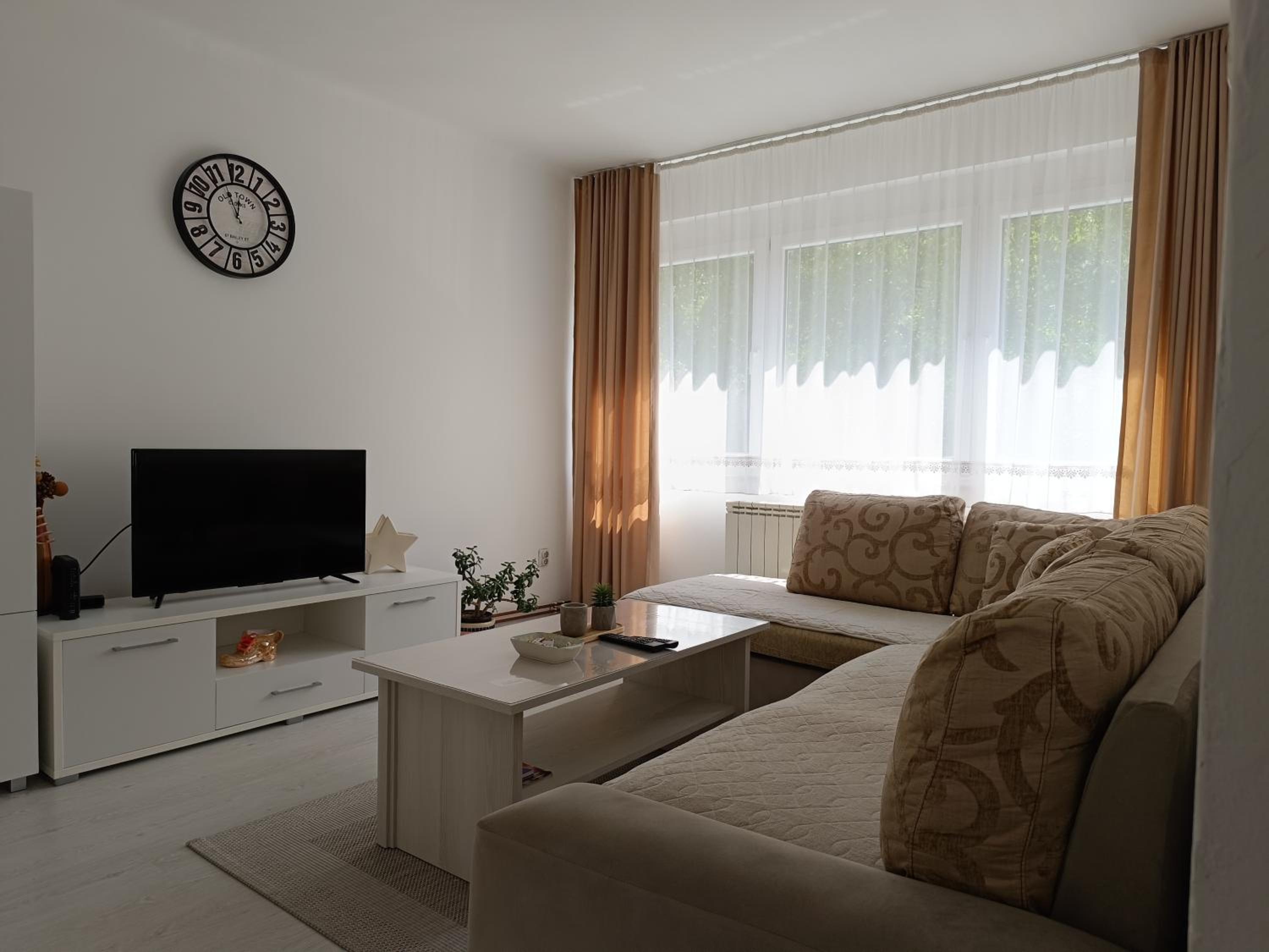 White & Tidy - Apartment Sarajevo