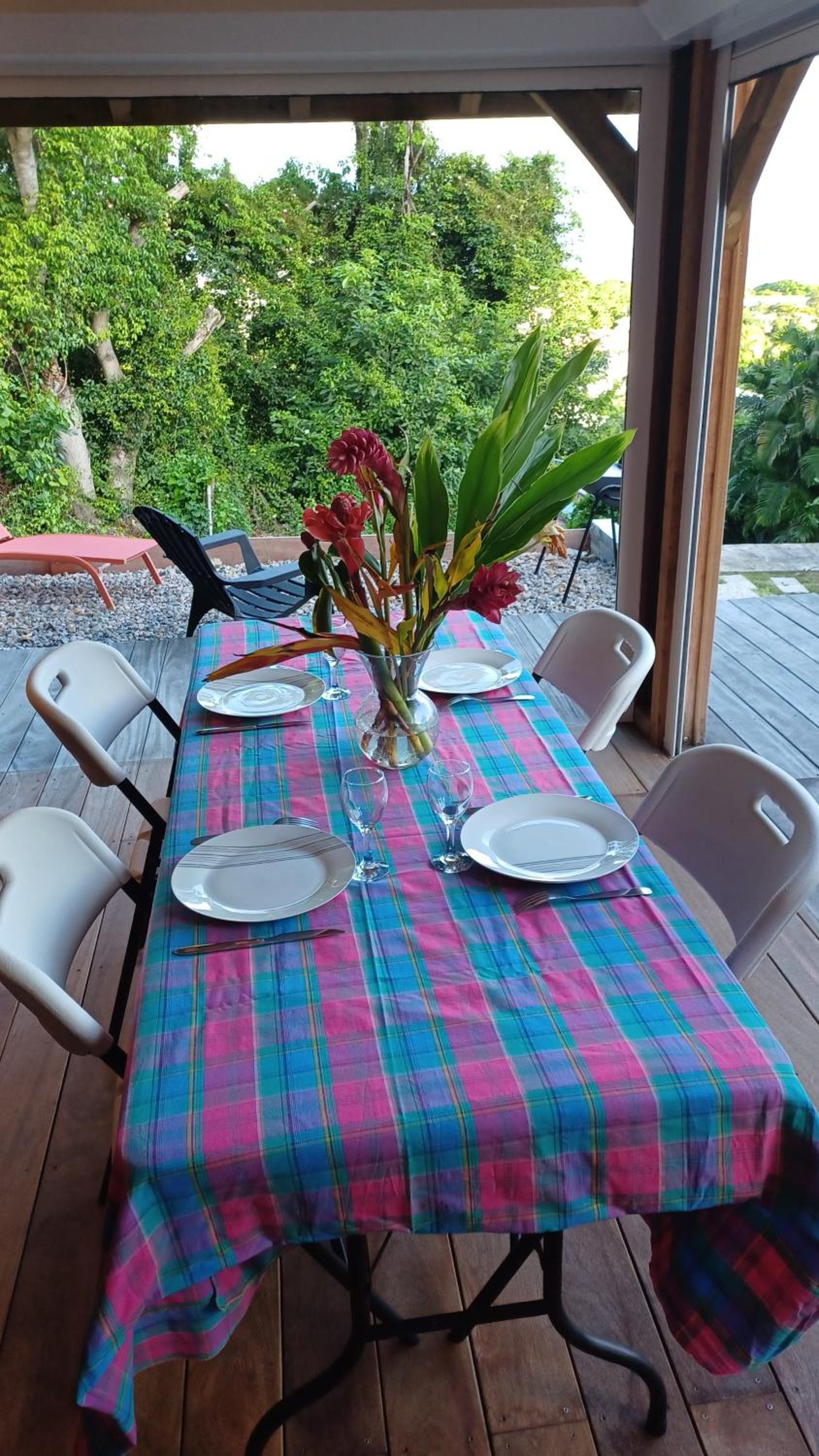 Chez Lyly et Lolo, logement indépendant chez l'habitant view 3