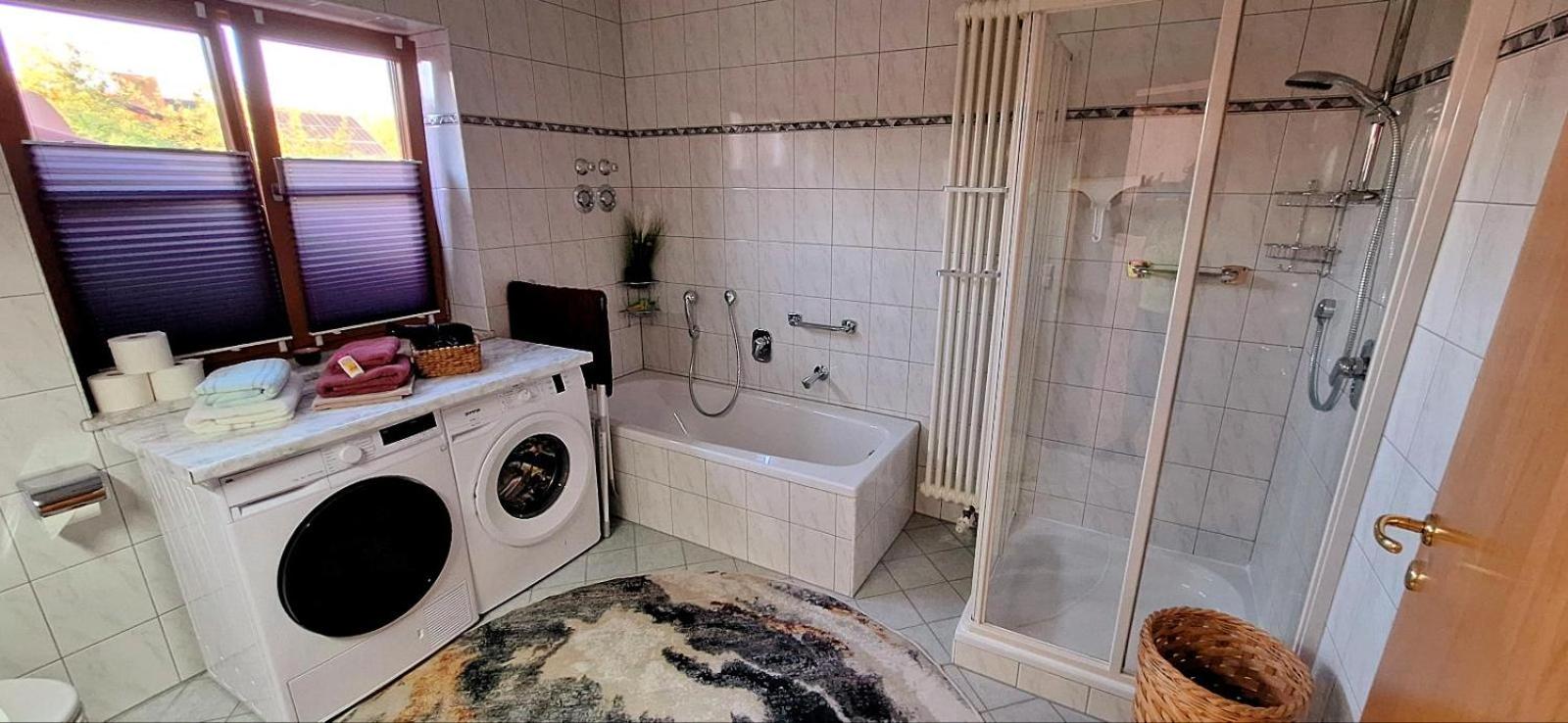 Ruhige Ferienwohnung Nussbaum mit kostenlosem Parkplatz ideal für Monteure, Geschäftsreisende, Paare & Durchreisende