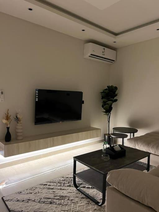 Cozy & Modern Apartment Aqiq