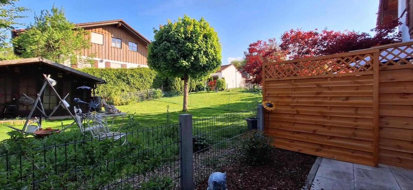 Ruhige Ferienwohnung Nussbaum mit kostenlosem Parkplatz ideal für Monteure, Geschäftsreisende, Paare & Durchreisende