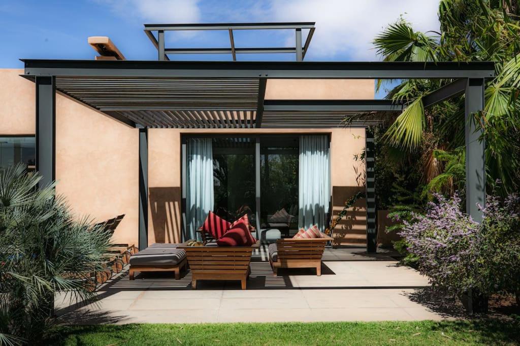Architect-designed villa with a view of the Atlas view 4