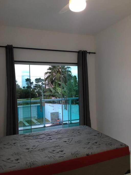 Casa com piscina Praia da Lagoinha
