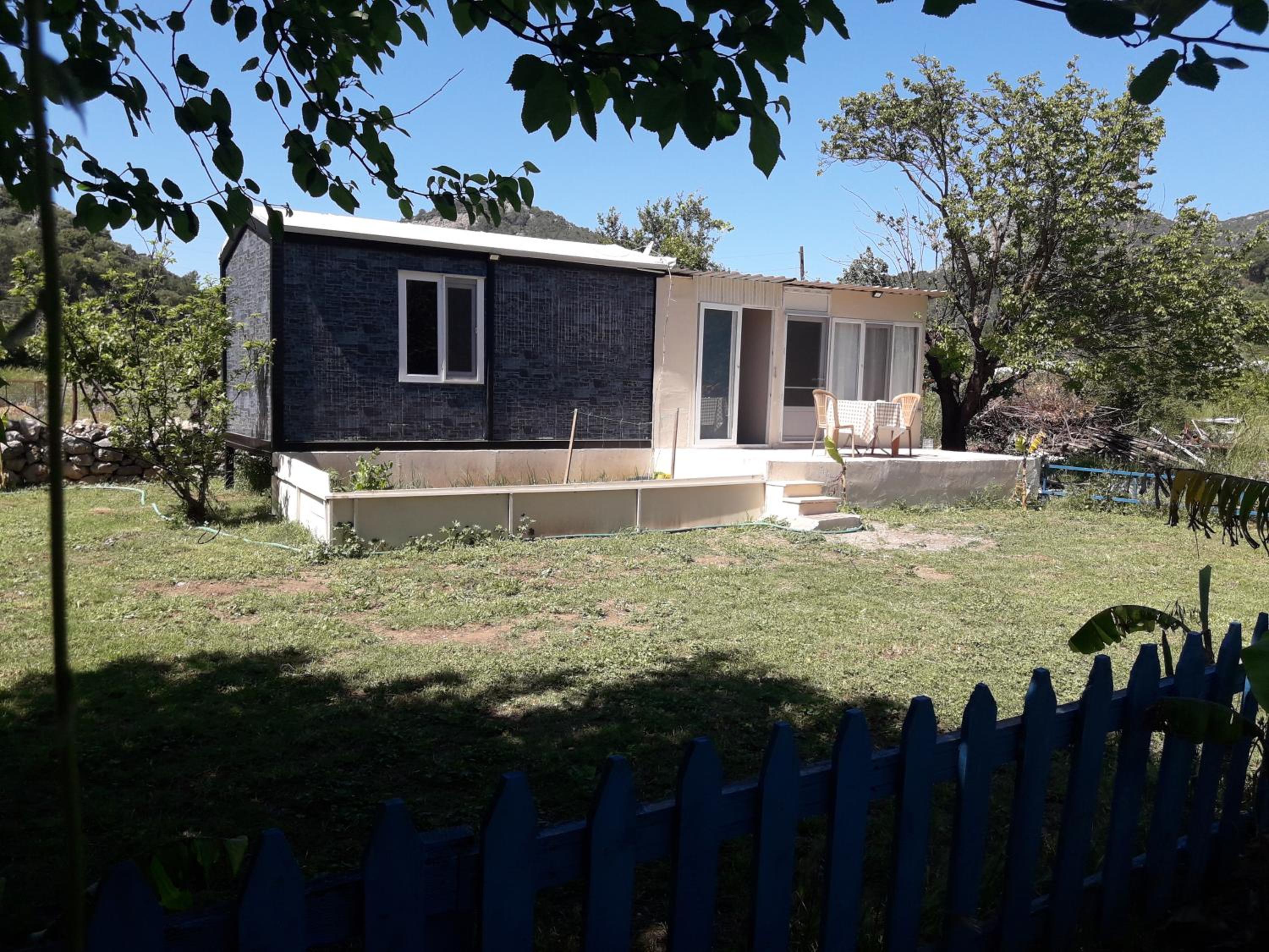 Photo 10