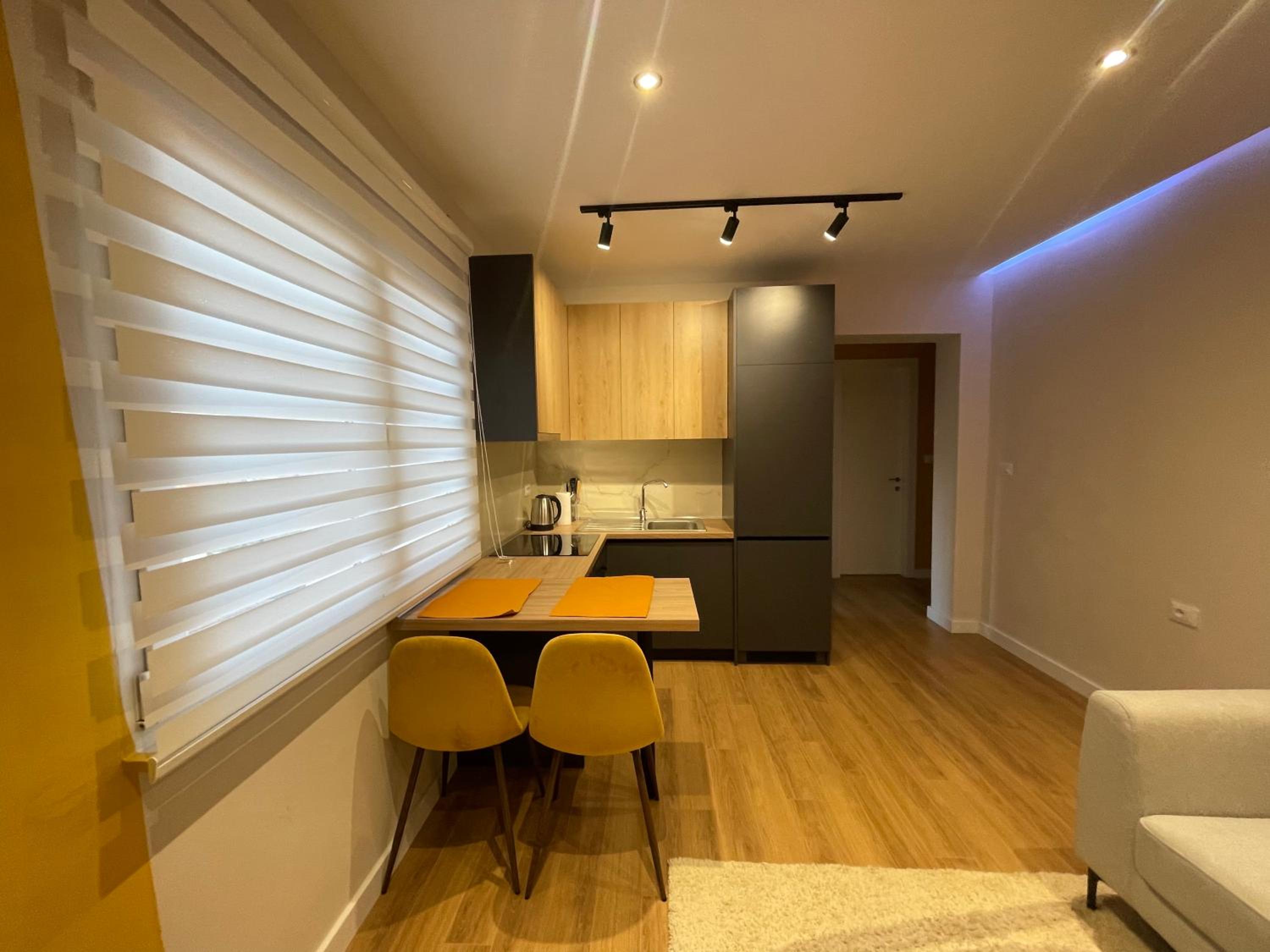 Central Modern Apartment