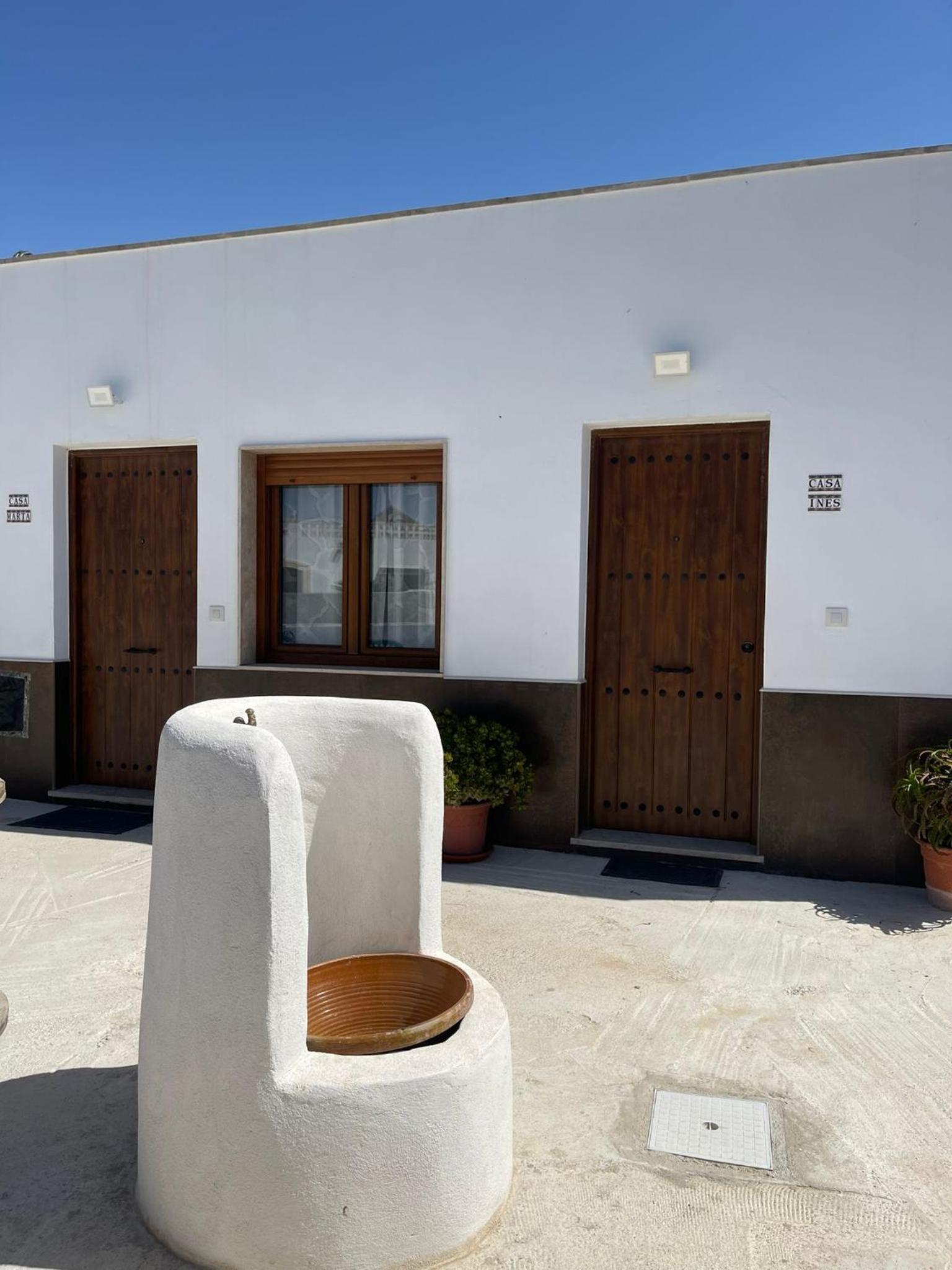 CASA LAURA, CASA MARTA y CASA INES