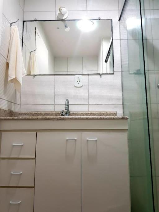 Apartamento de frente para o mar -NOVEMBRO E DEZEMBRO SEM ELEVADOR PRAIA DO MORRO