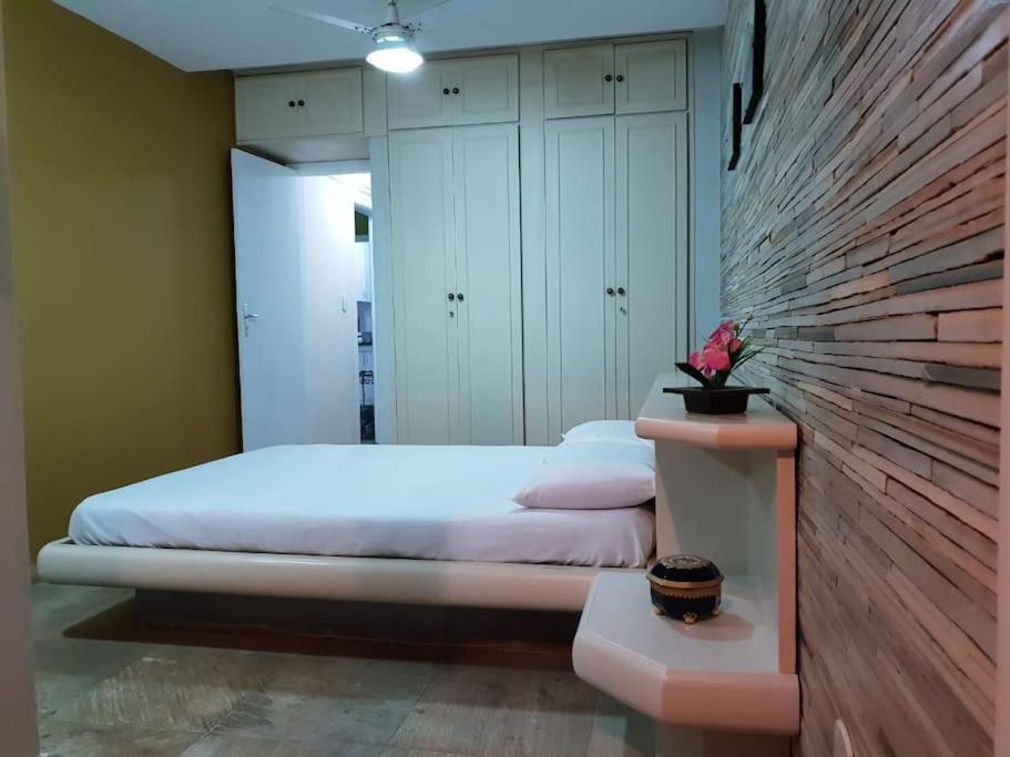 Apartamento de frente para o mar -NOVEMBRO E DEZEMBRO SEM ELEVADOR PRAIA DO MORRO