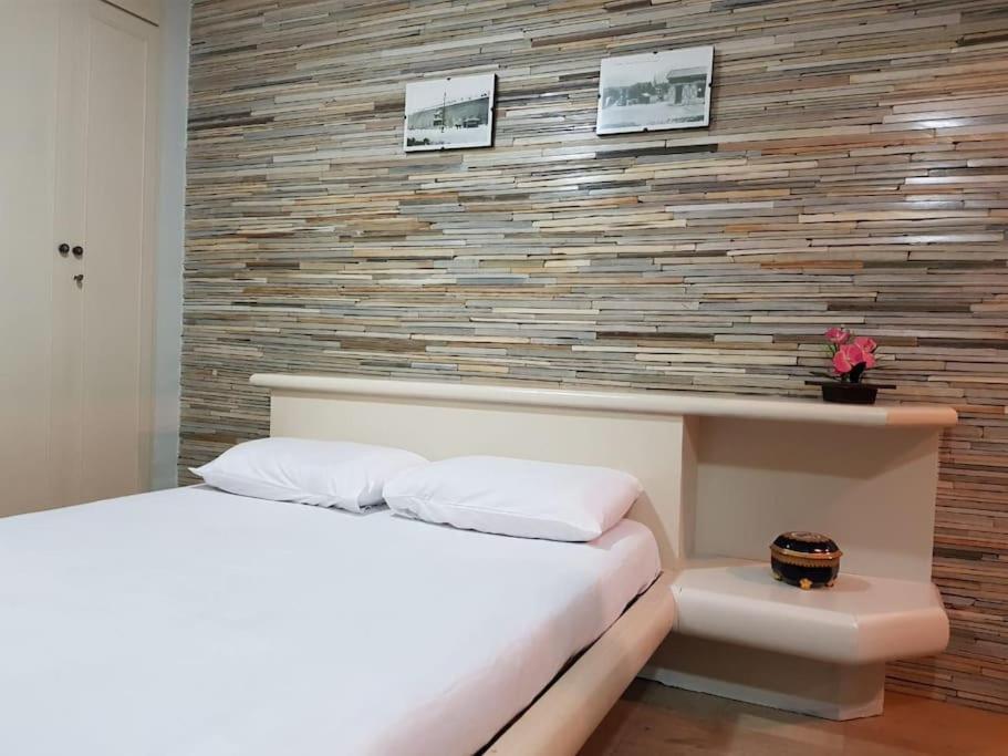 Apartamento de frente para o mar -NOVEMBRO E DEZEMBRO SEM ELEVADOR PRAIA DO MORRO