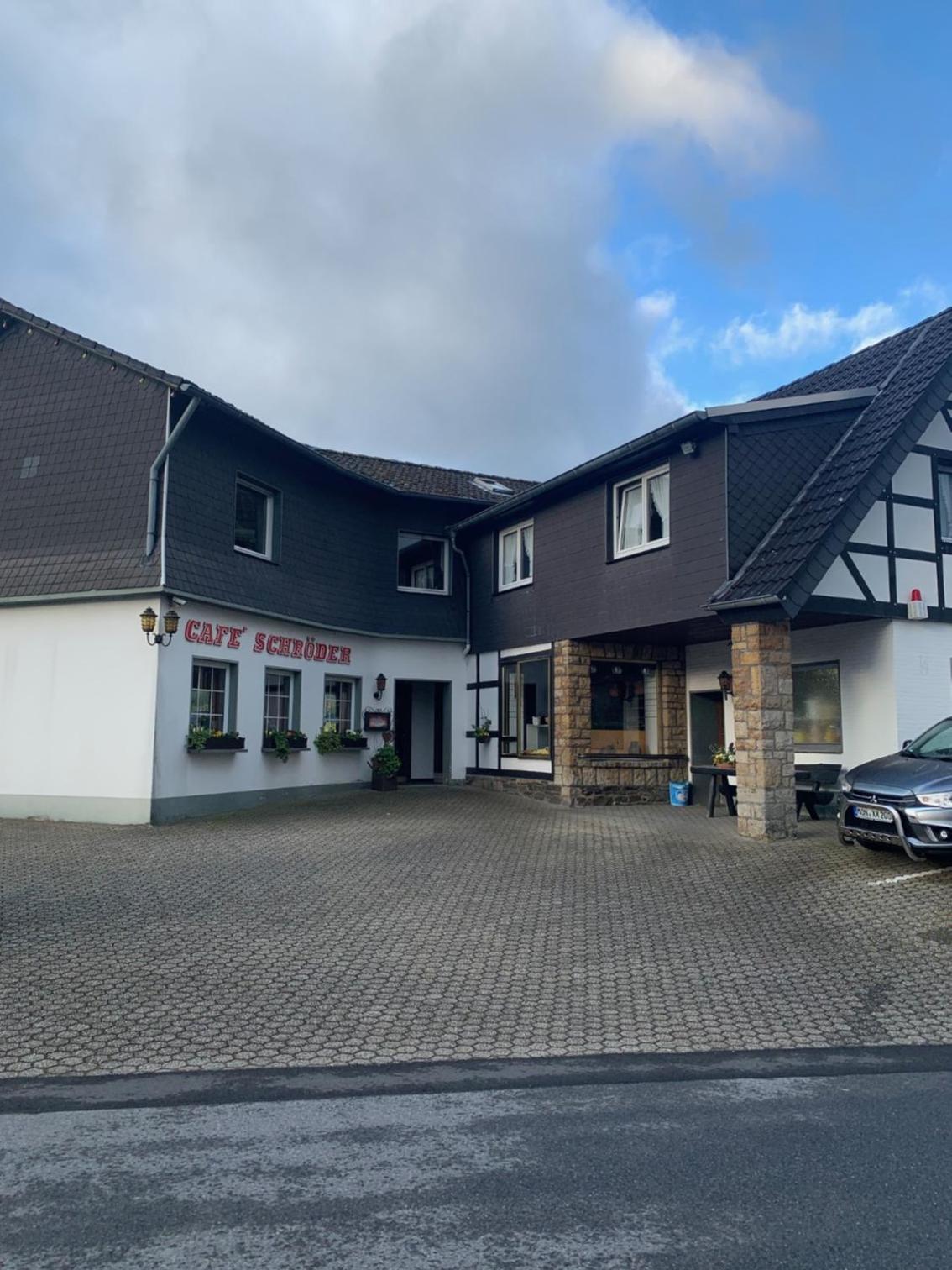 Berg Blick Eifler Bauernhaus modern restauriert