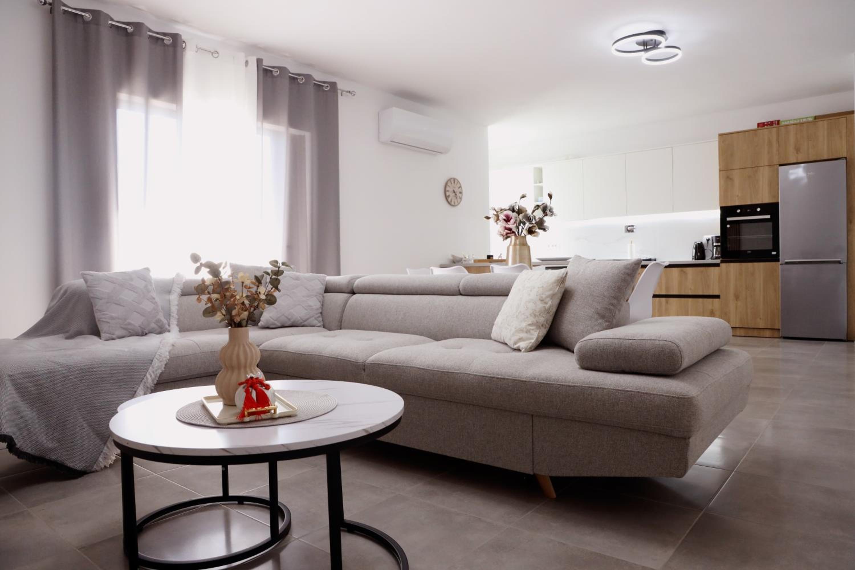 Rajmonda Apartment