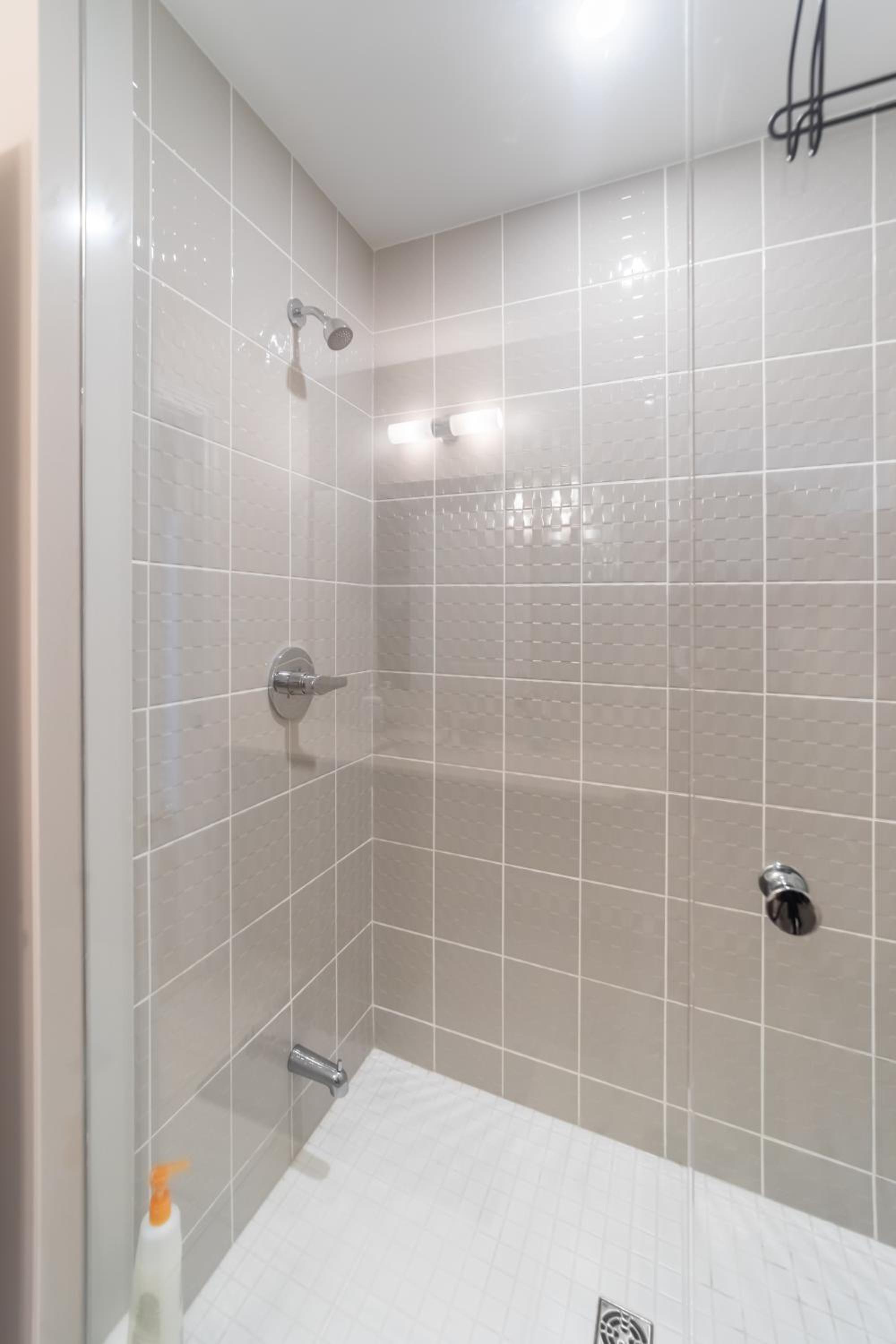 Beautiful New Townhouse in Quiet Neighbourhood