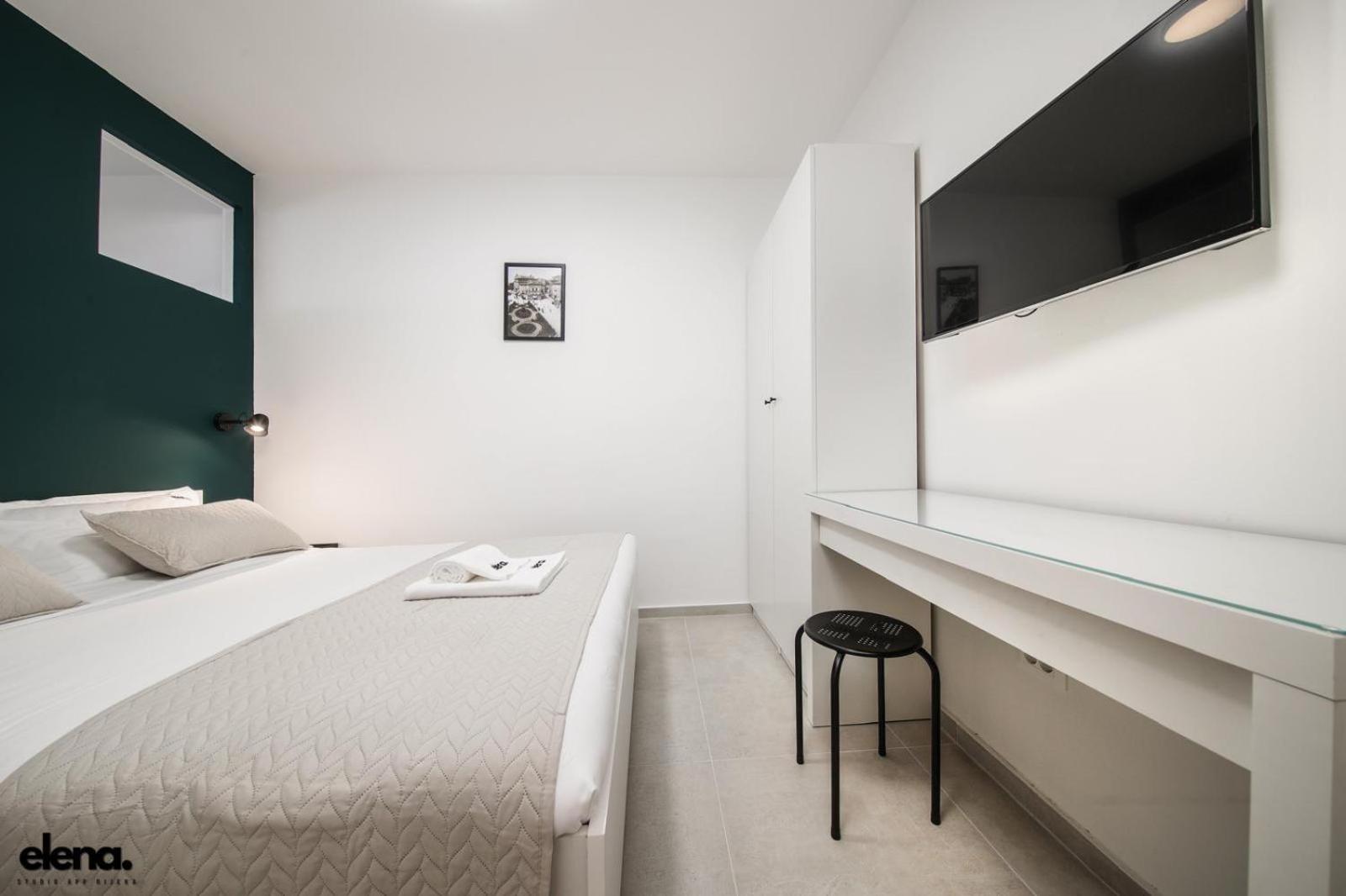 Studio apartment Elena view 4