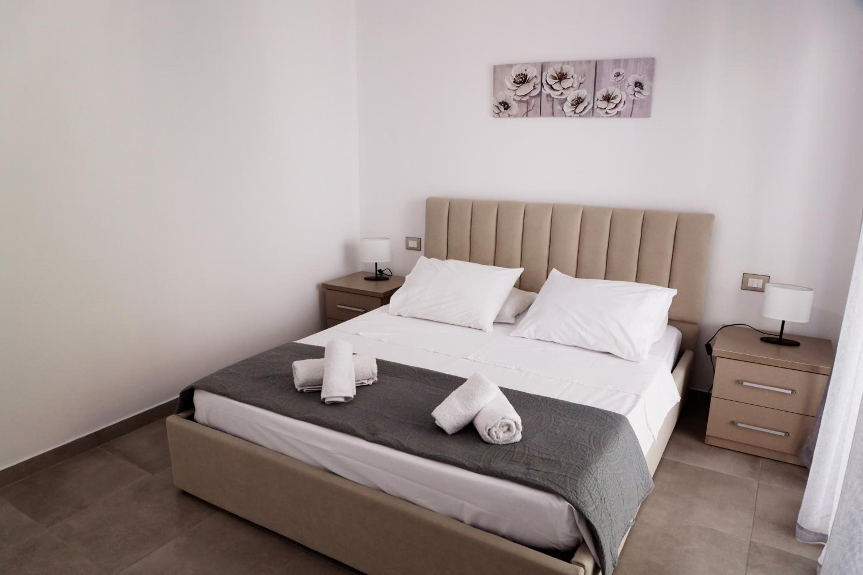 Rajmonda Apartment