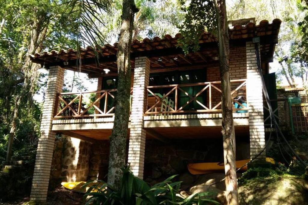 Casa em Sambaqui - Sto Antônio de Lisboa