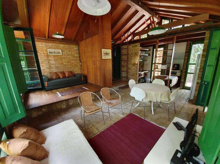 Casa em Sambaqui - Sto Antônio de Lisboa