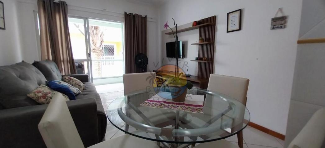 Apartamento no centro da praia com piscina - AP 80