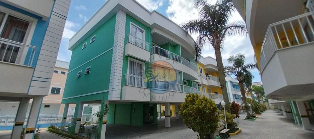 Apartamento no centro da praia com piscina - AP 80