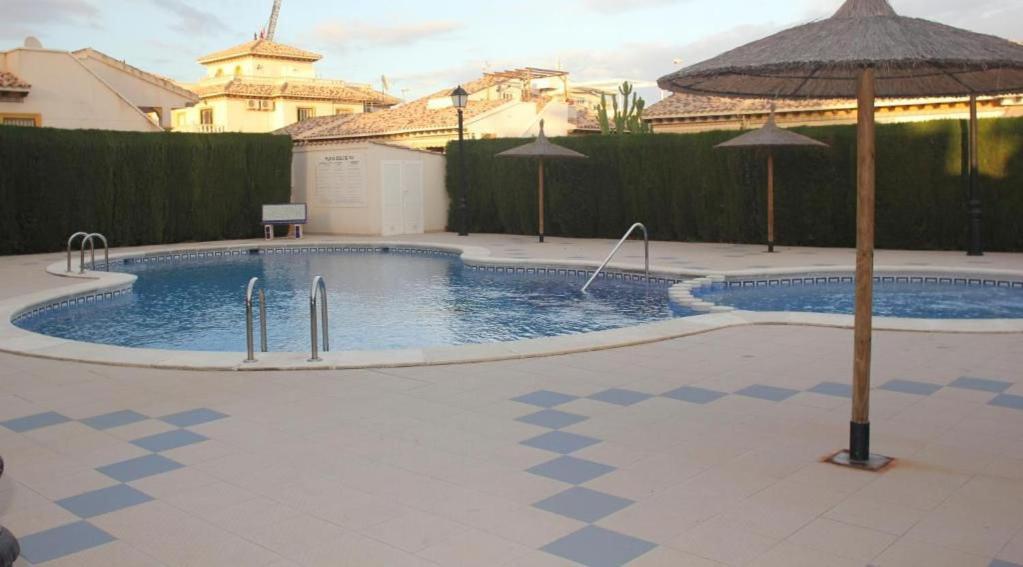 Fantastic town house in Lomas de Cabo Roig view 5