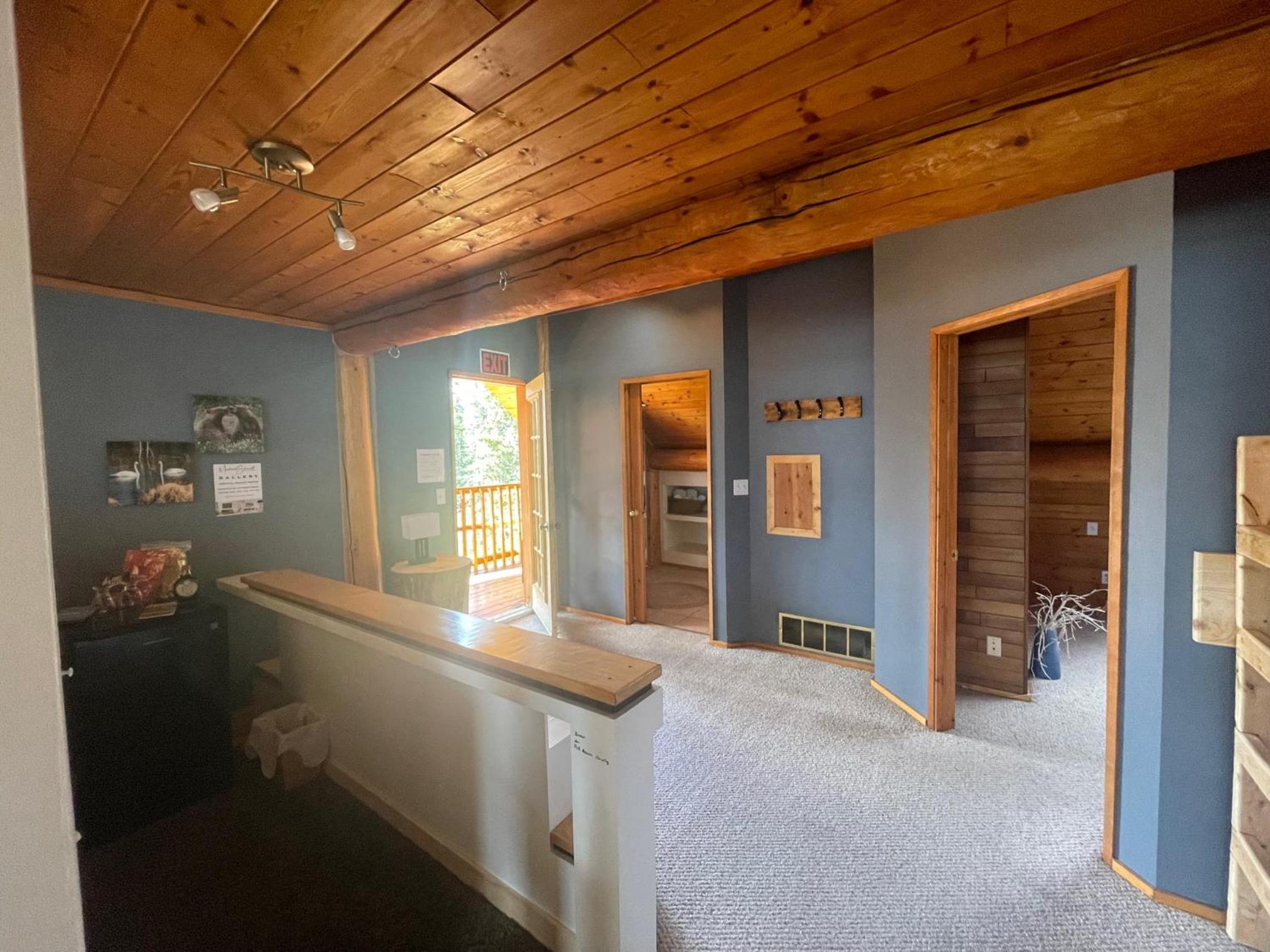 Mount Logan EcoLodge & Retreat Center