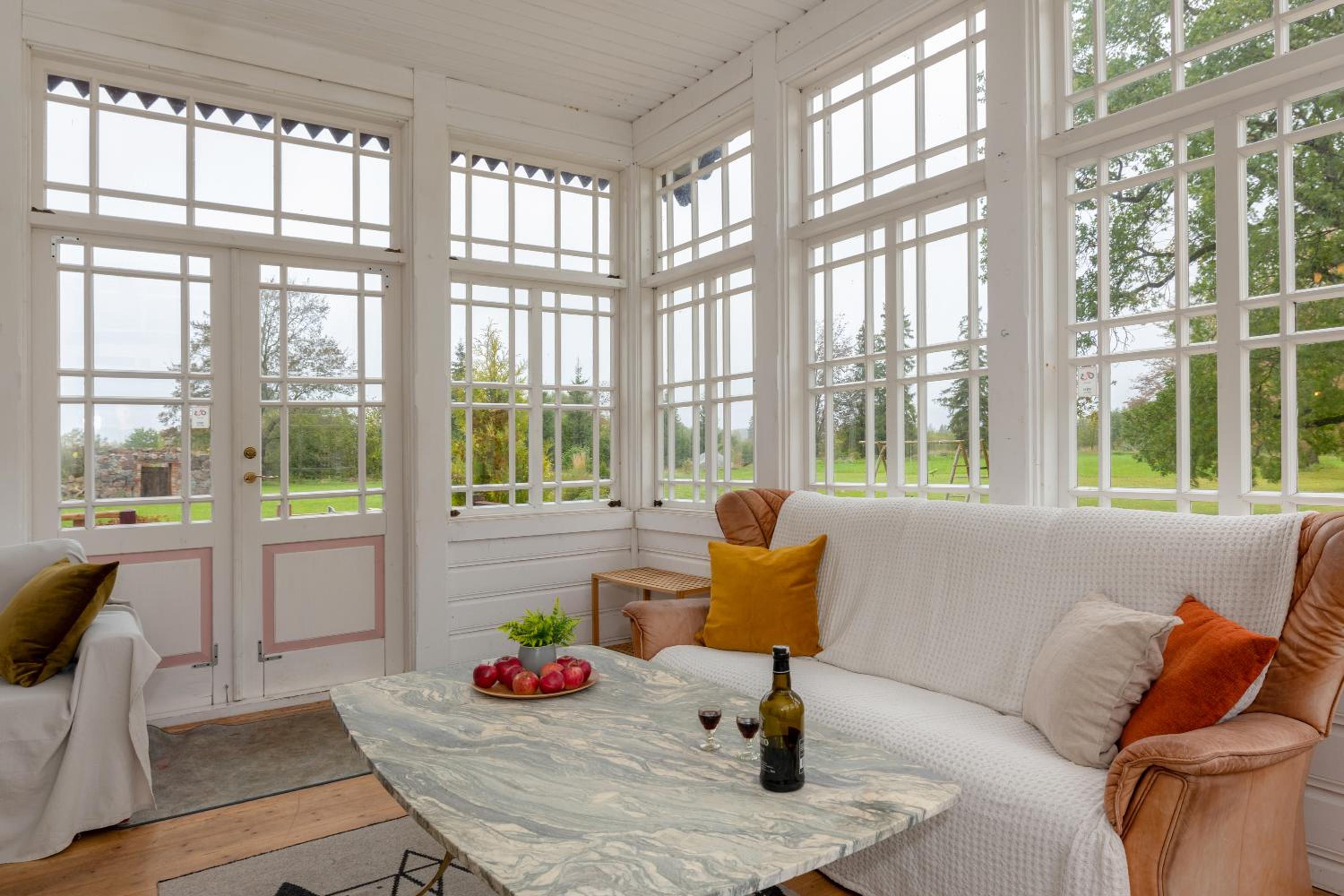 Kursi Summer Manor