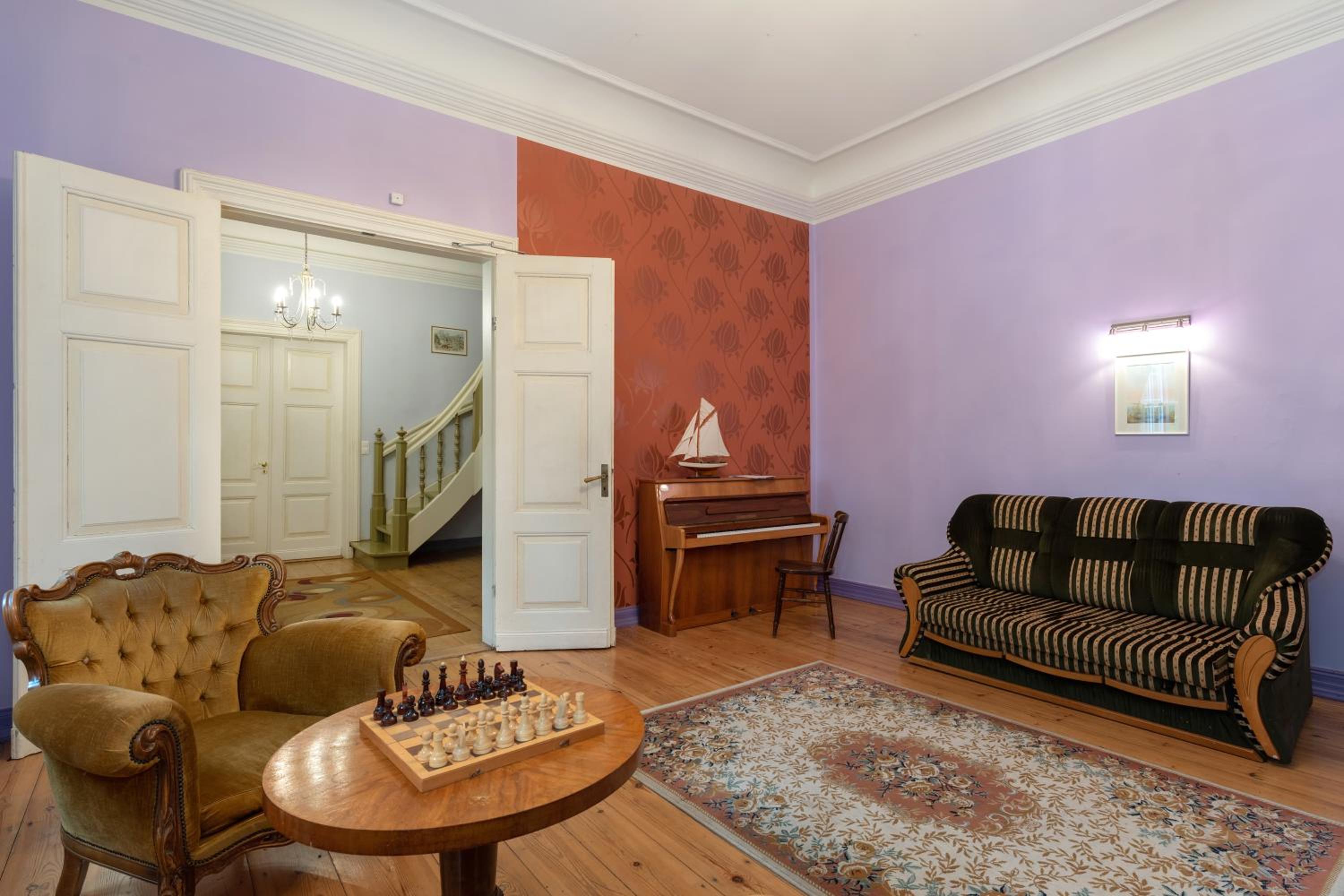 Kursi Summer Manor