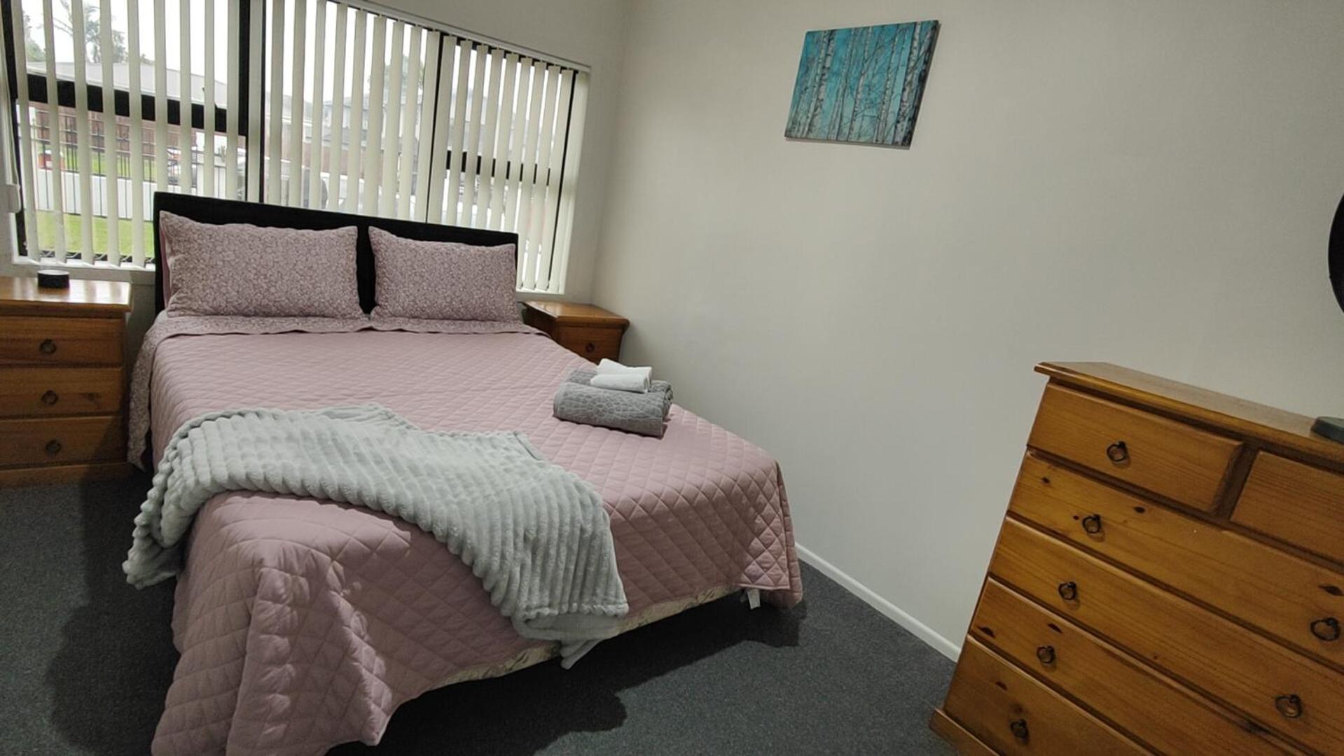 Home Close to Amenities and Airport., photo 14